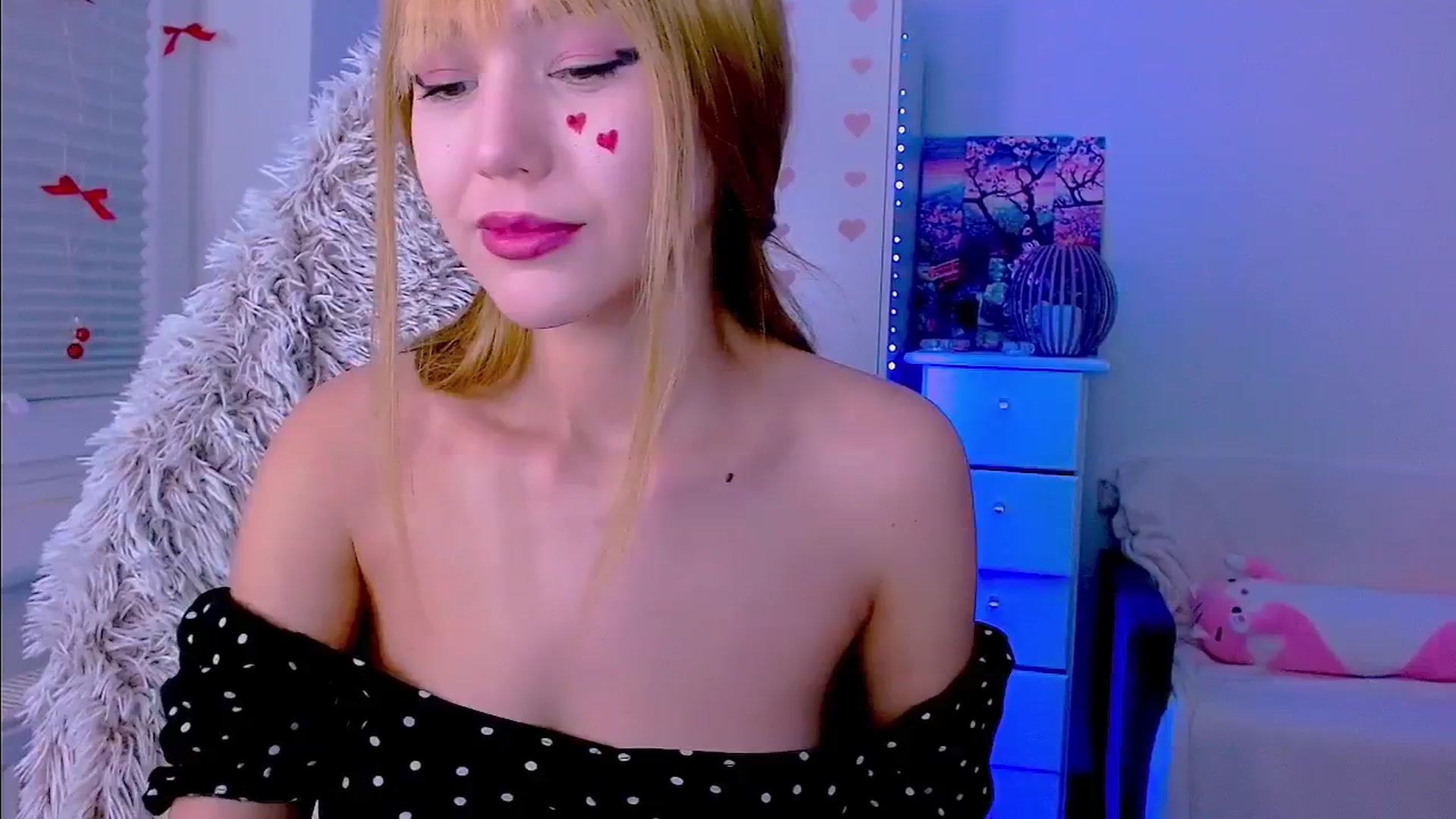 Gallery image thumbnail from AlisSun's myfreecams stream on, 01/22/2026, 04:27 image 10 of 20