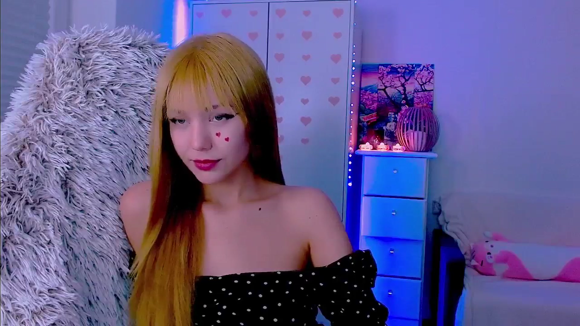 Gallery image thumbnail from AlisSun's myfreecams stream on, 01/22/2026, 08:22 image 11 of 20