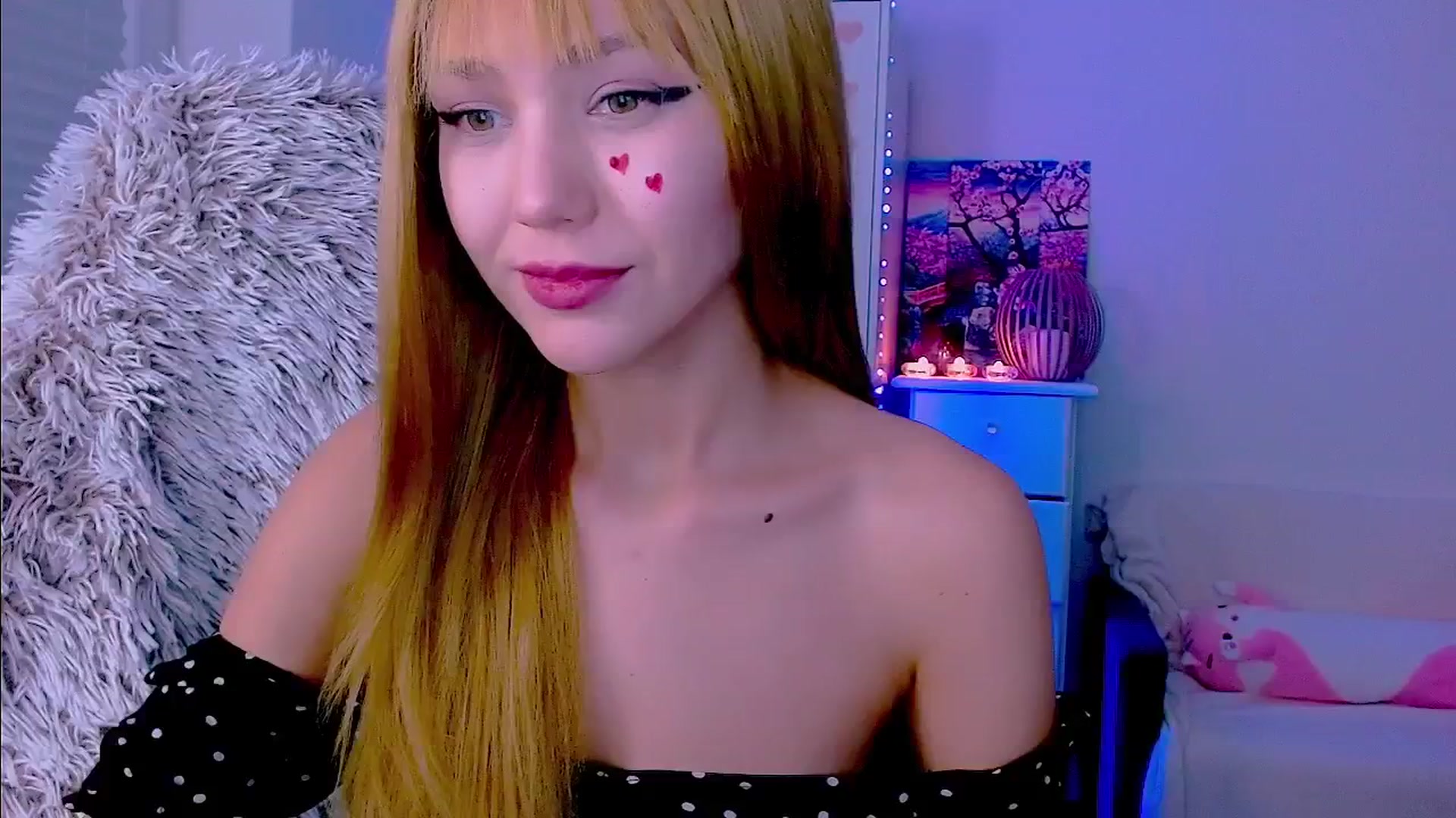 Gallery image thumbnail from AlisSun's myfreecams stream on, 01/22/2026, 08:22 image 7 of 20