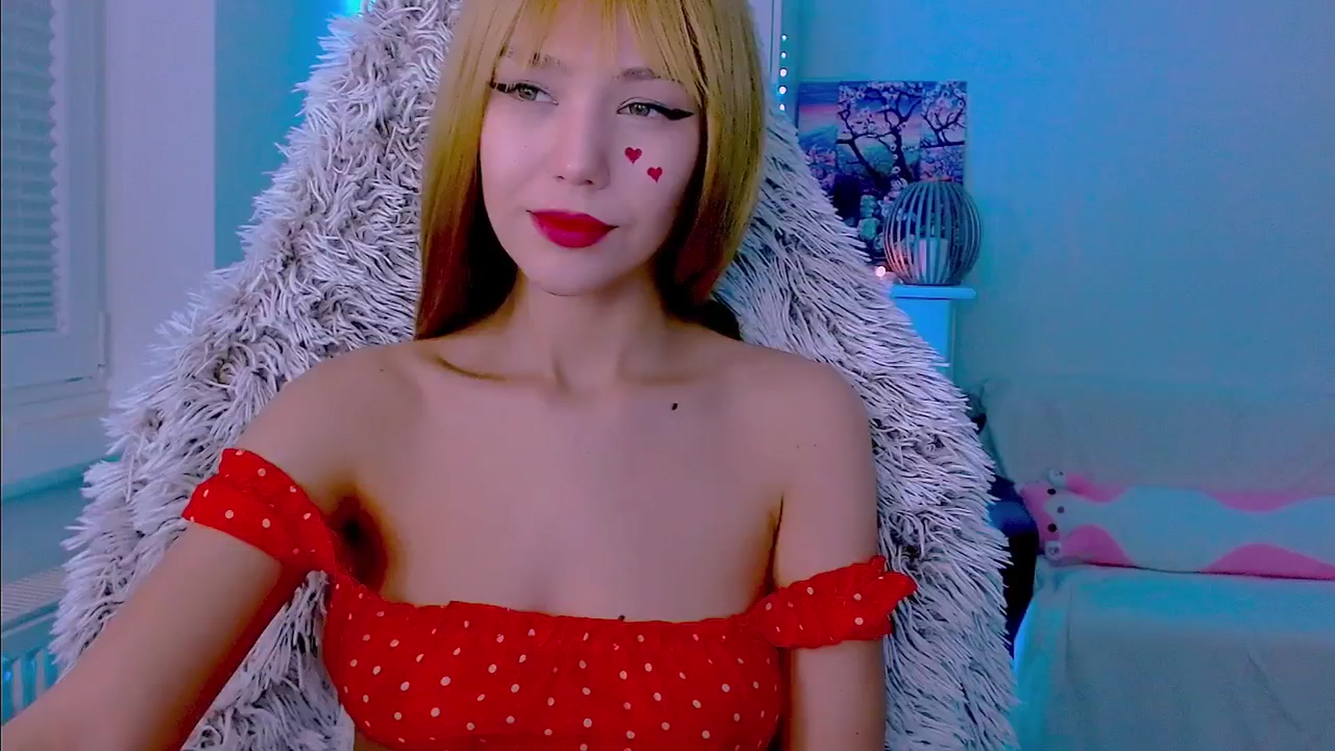 Gallery image thumbnail from AlisSun's myfreecams stream on, 02/02/2026, 08:11 image 13 of 20