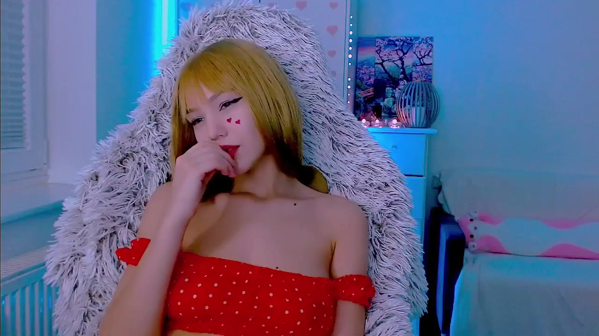 Gallery image thumbnail from AlisSun's myfreecams stream on, 02/02/2026, 08:11 image 14 of 20