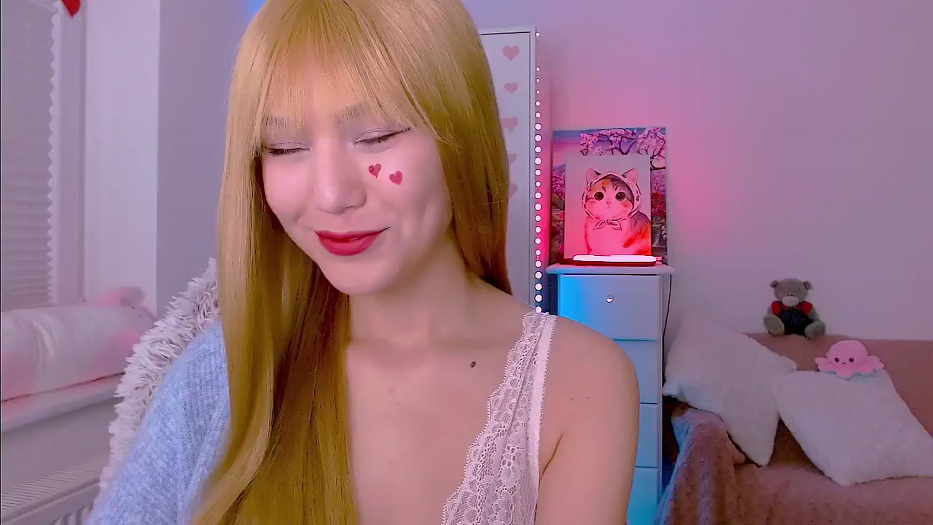 Gallery image thumbnail from AlisSun's myfreecams stream on, 03/28/2026, 01:39 image 3 of 20