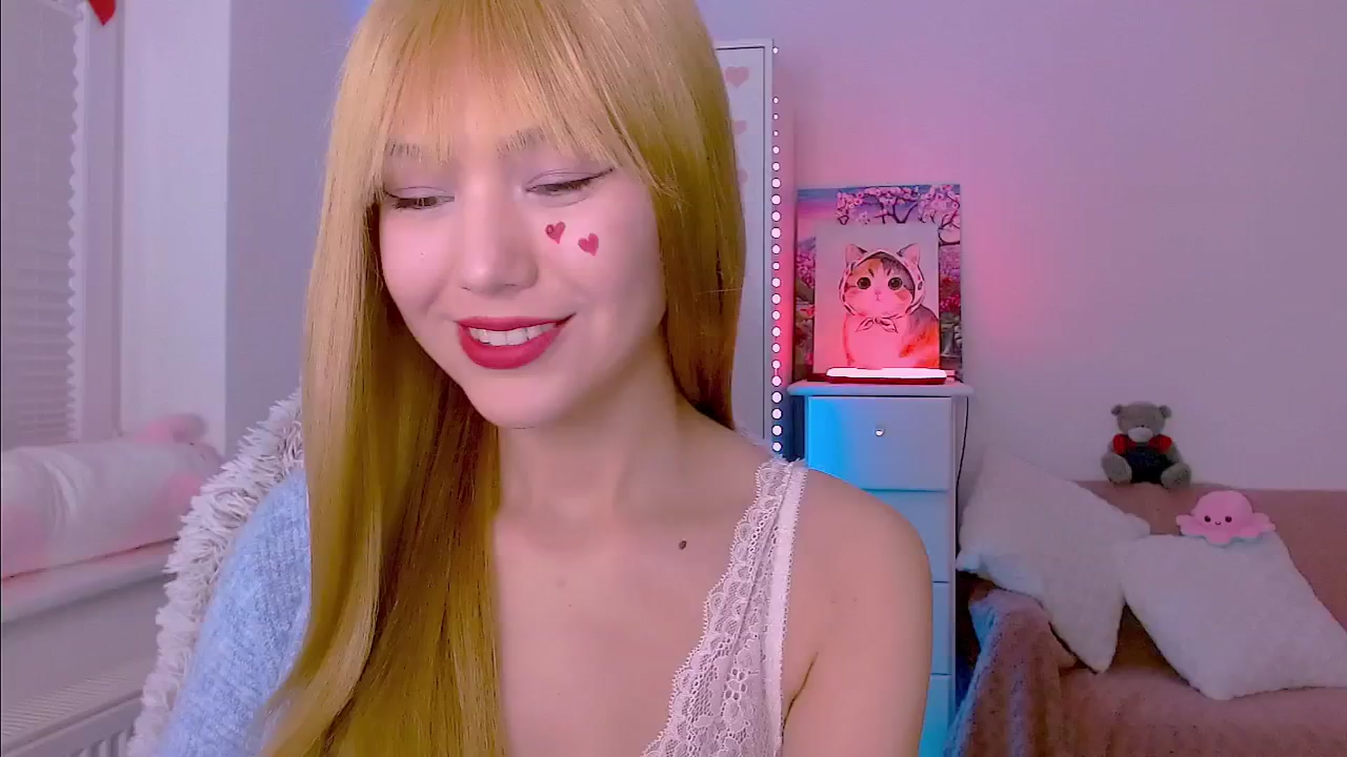 Gallery image thumbnail from AlisSun's myfreecams stream on, 03/28/2026, 01:39 image 2 of 20