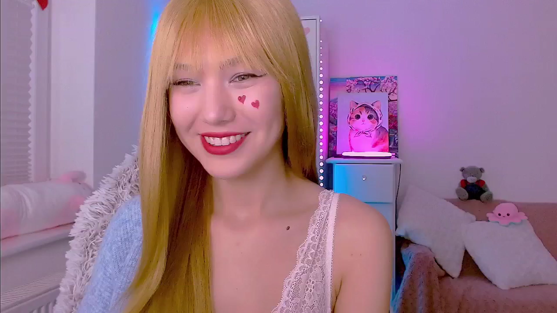 Gallery image thumbnail from AlisSun's myfreecams stream on, 03/28/2026, 01:39 image 9 of 20