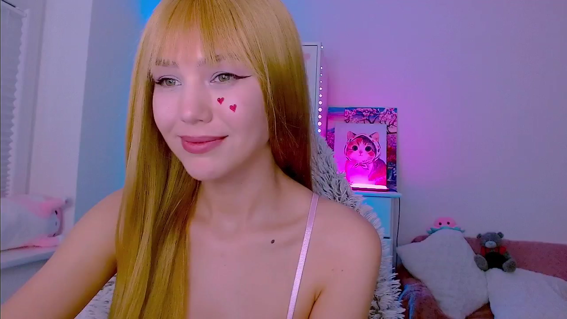 Gallery image thumbnail from AlisSun's myfreecams stream on, 04/11/2026, 03:25 image 2 of 20