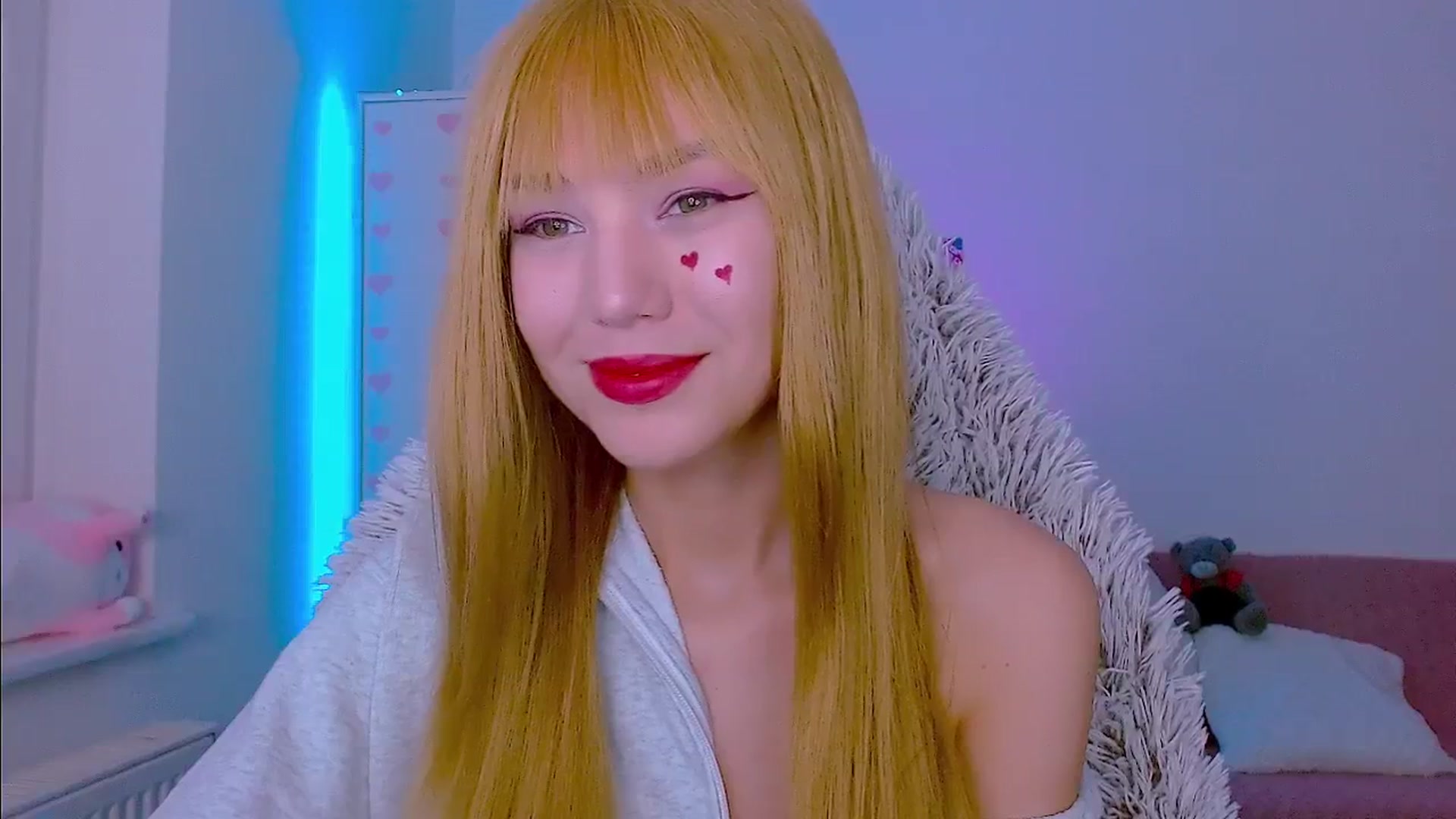 Gallery image thumbnail from AlisSun's myfreecams stream on, 04/13/2026, 03:23 image 3 of 20