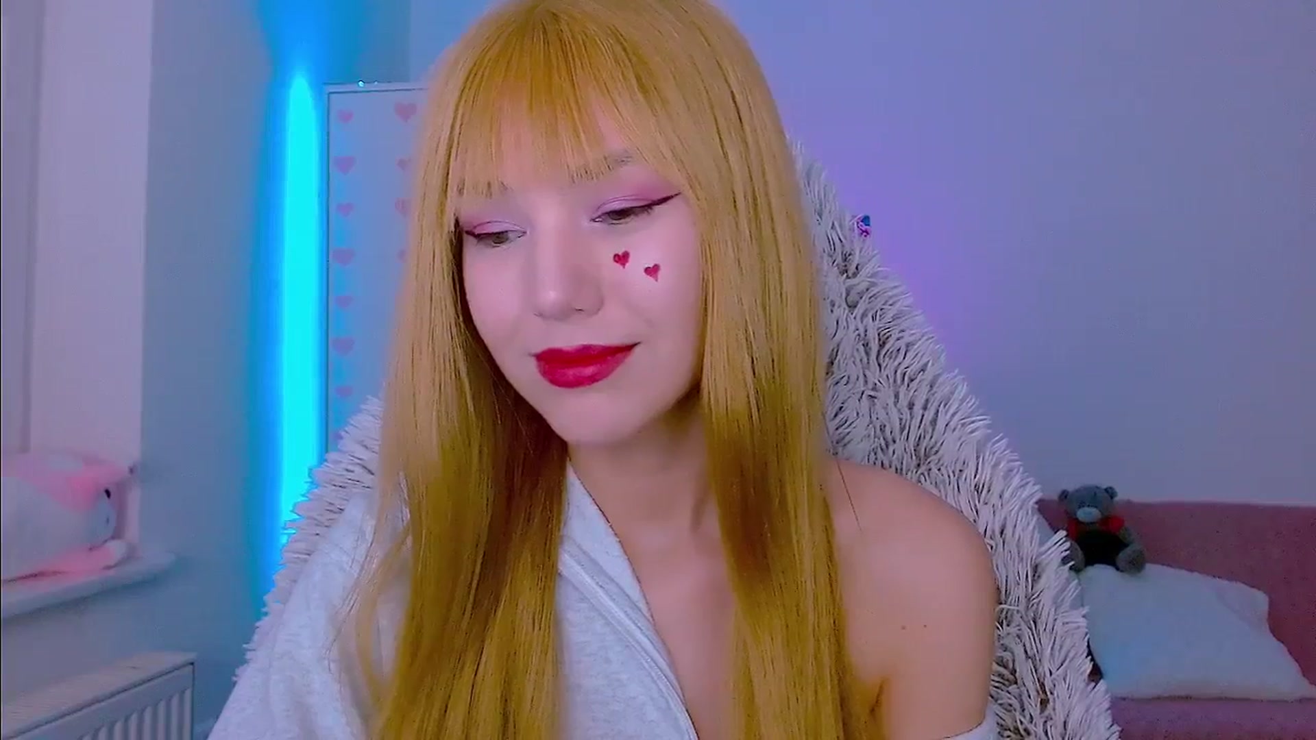 Gallery image thumbnail from AlisSun's myfreecams stream on, 04/13/2026, 03:23 image 14 of 20