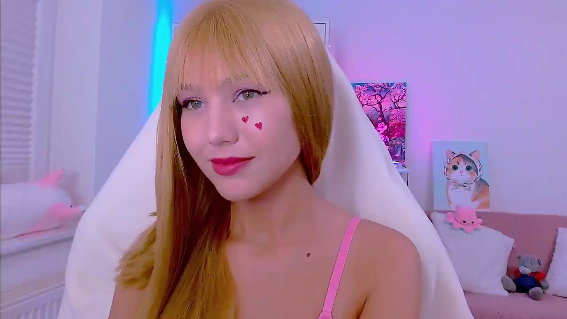 Gallery image thumbnail from AlisSun's myfreecams stream on, 07/10/2026, 06:51 image 5 of 20