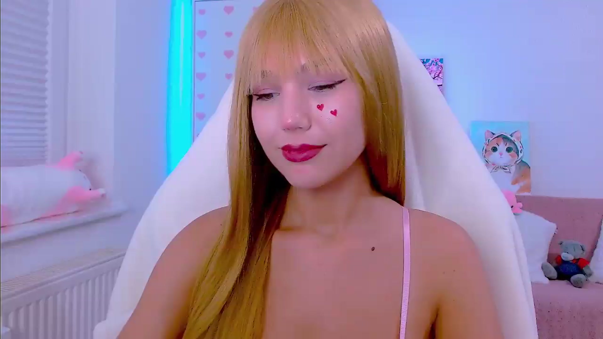 Gallery image thumbnail from AlisSun's myfreecams stream on, 07/11/2026, 06:02 image 7 of 20