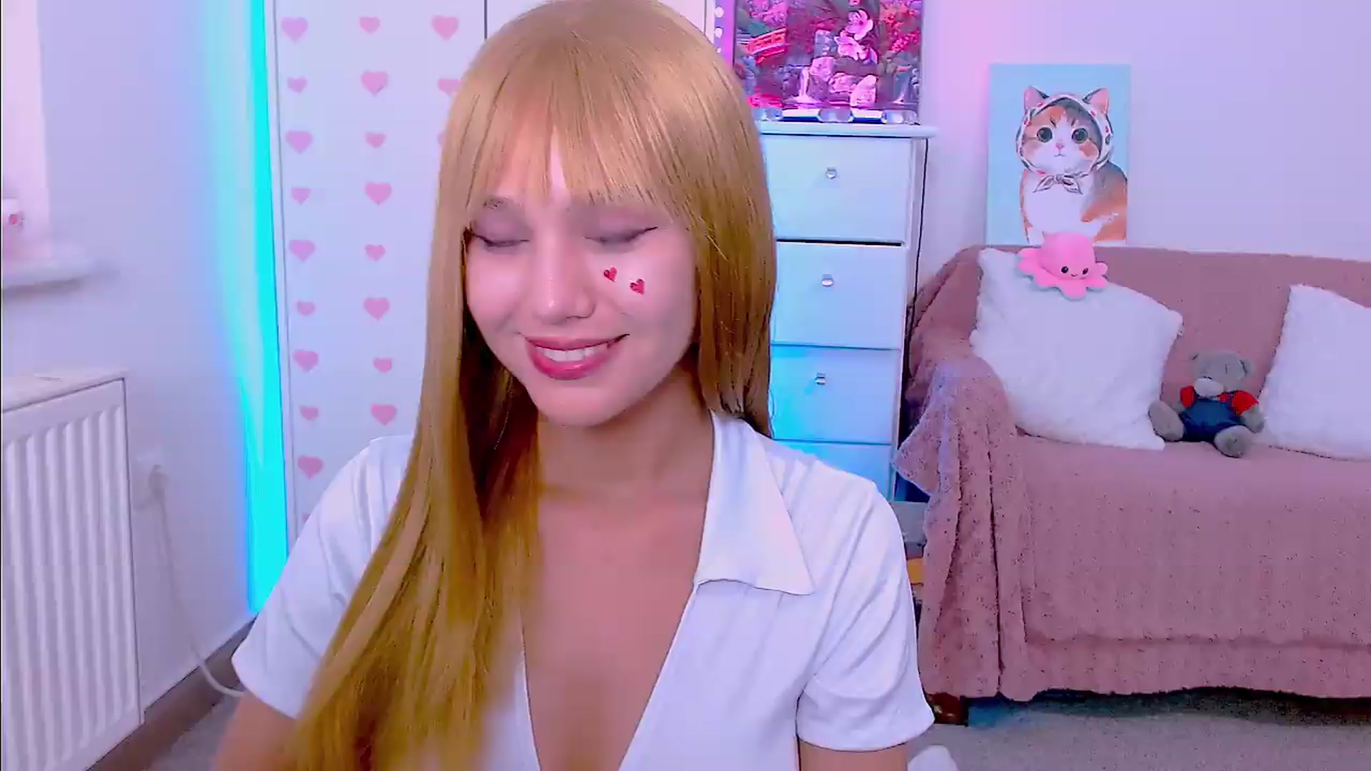 Gallery image thumbnail from AlisSun's myfreecams stream on, 07/12/2026, 09:51 image 14 of 20