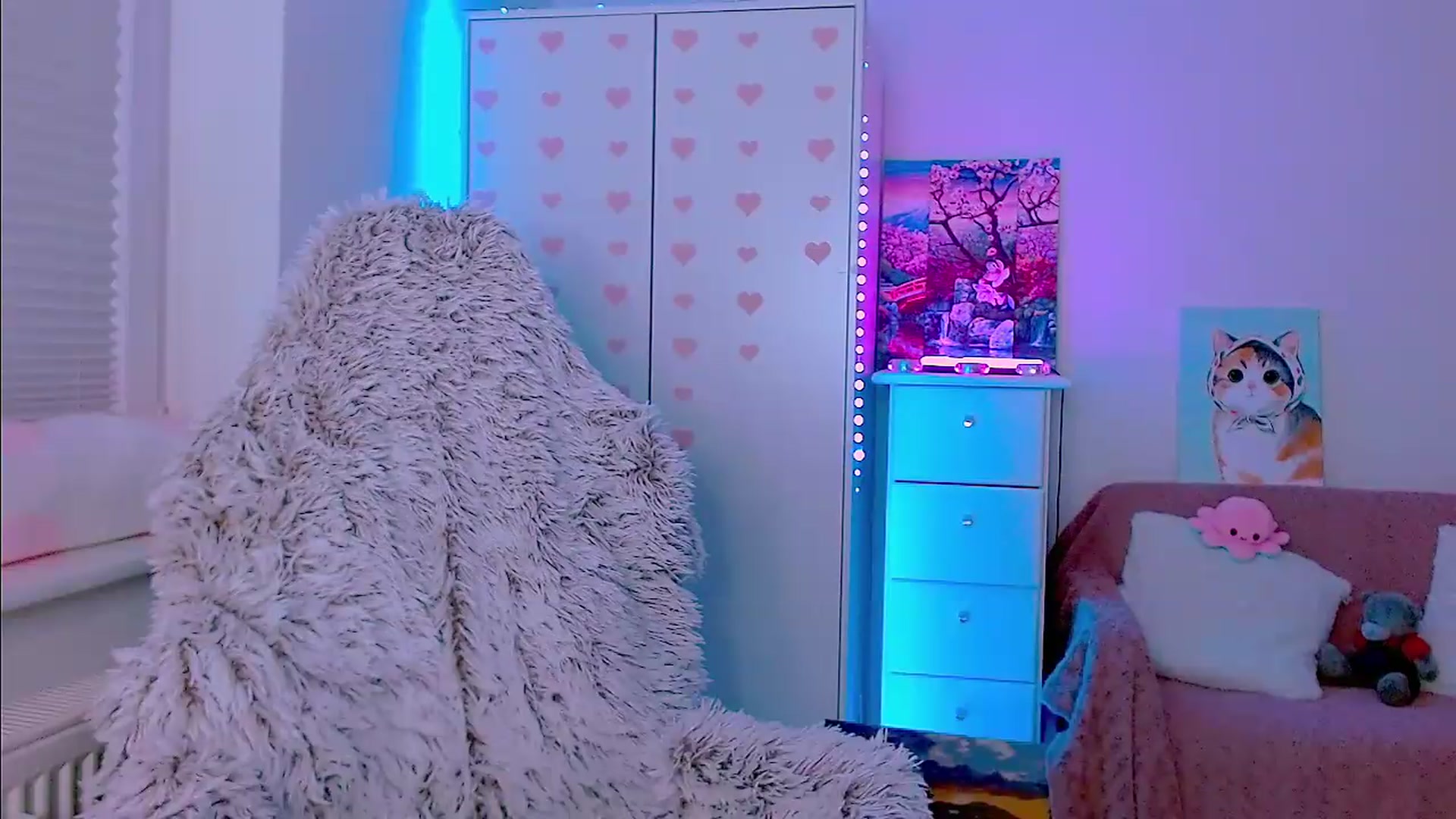 Gallery image thumbnail from AlisSun's myfreecams stream on, 07/21/2026, 21:05 image 7 of 20