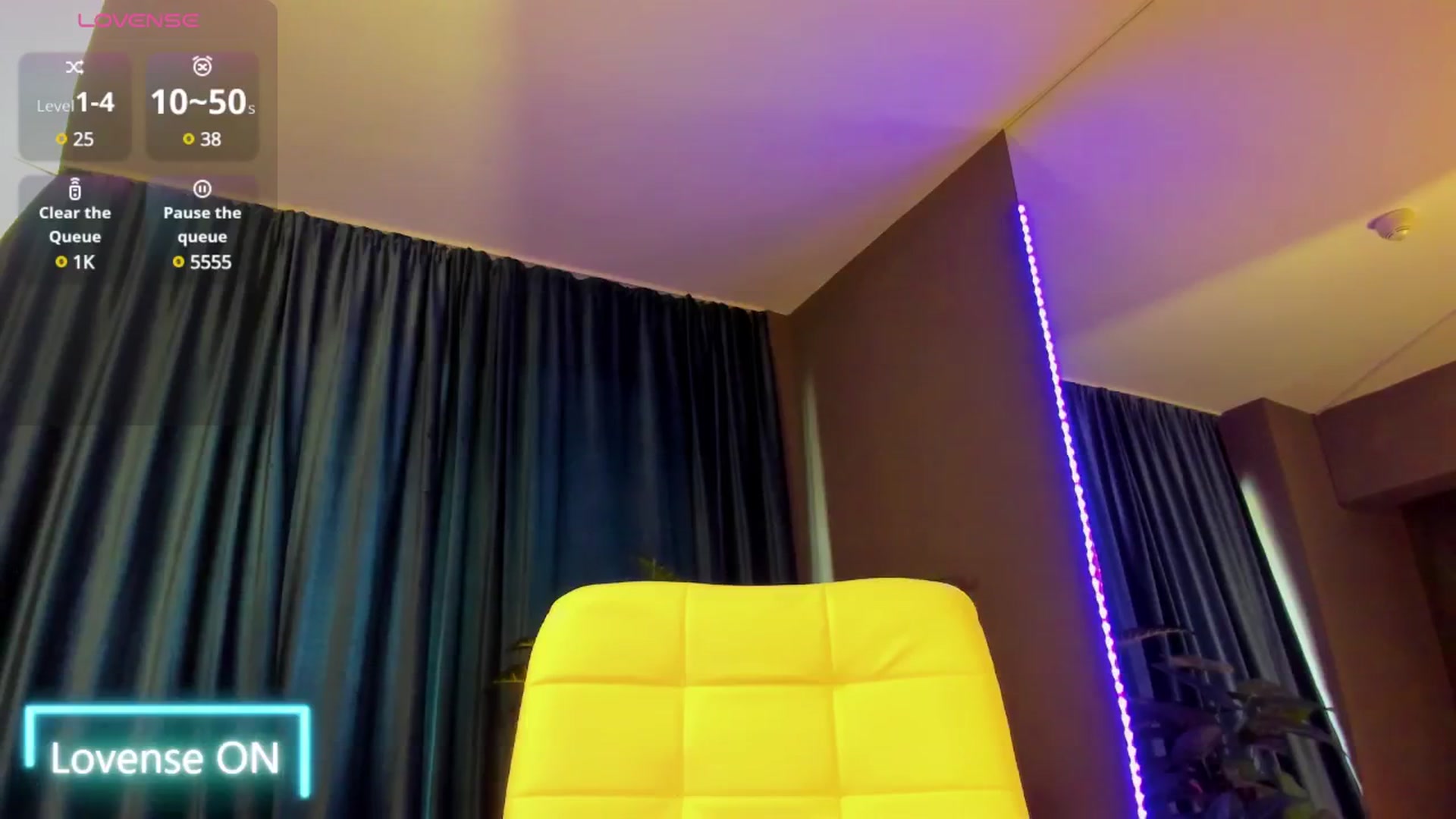 Gallery image thumbnail from AlisaCamerron's myfreecams stream on, 06/20/2025, 11:01 image 10 of 20
