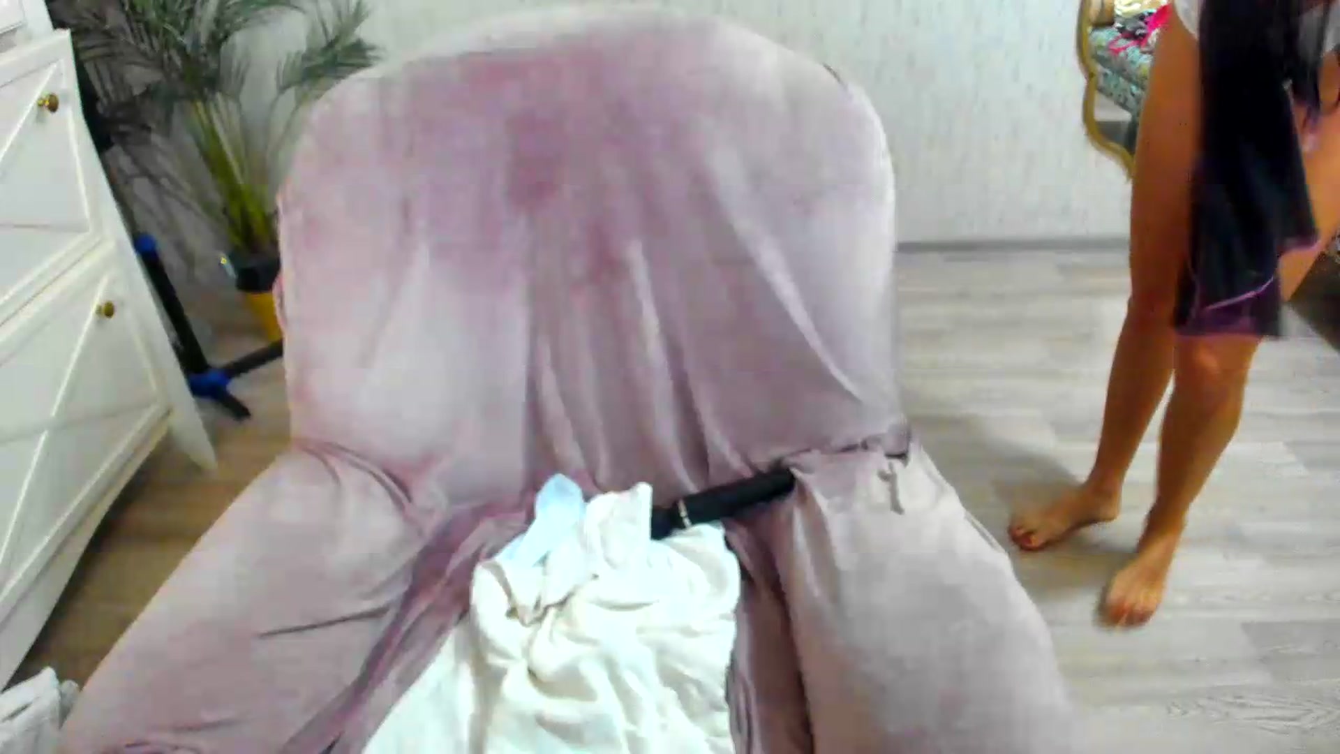 Gallery image thumbnail from AlisaChannel's myfreecams stream on, 08/20/2026, 13:19 image 11 of 20