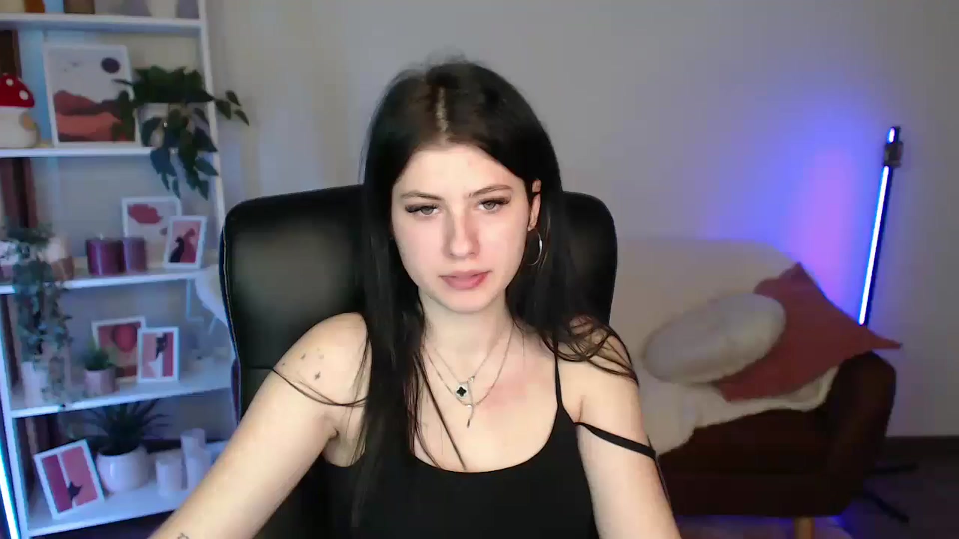 Gallery image thumbnail from AlisaElmers's myfreecams stream on, 03/11/2026, 10:22 image 19 of 20