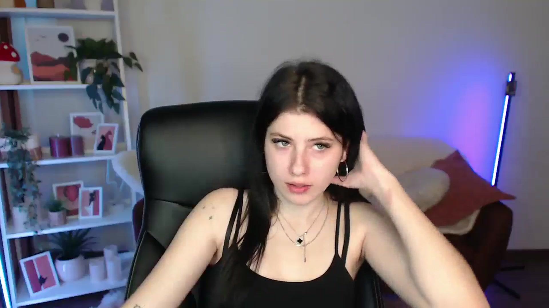 Gallery image thumbnail from AlisaElmers's myfreecams stream on, 03/11/2026, 10:22 image 3 of 20