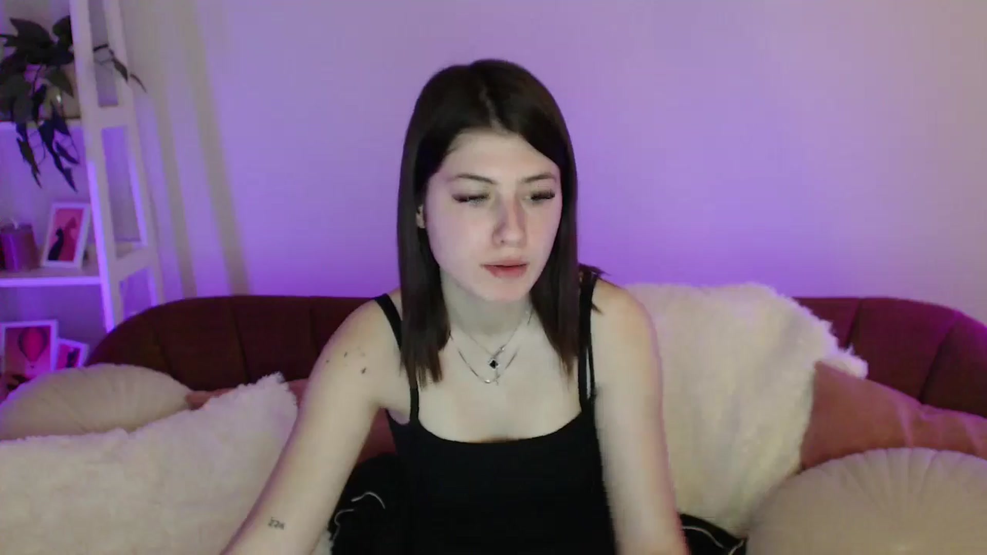 Gallery image thumbnail from AlisaElmers's myfreecams stream on, 03/31/2026, 10:56 image 15 of 20