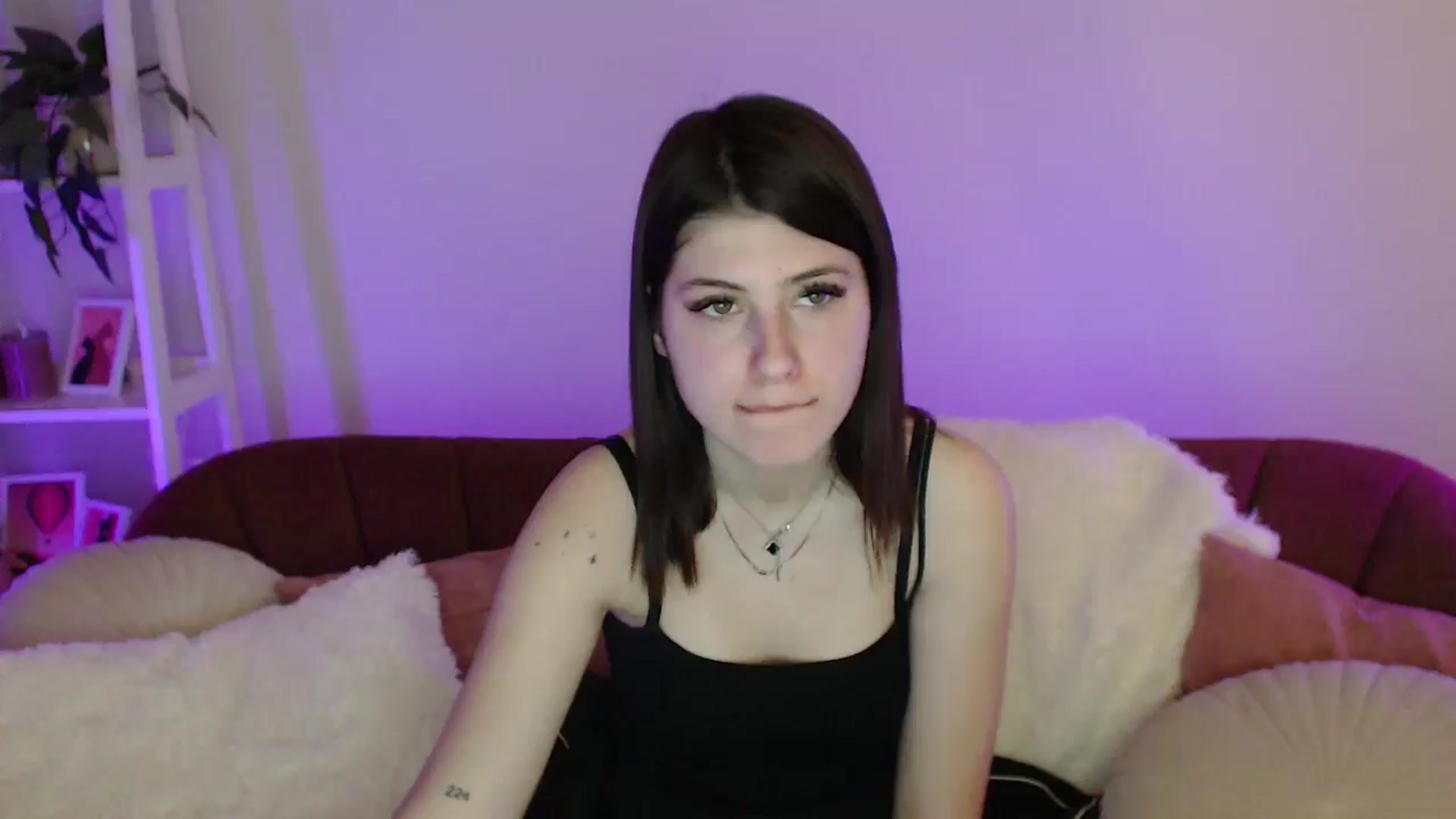 Gallery image thumbnail from AlisaElmers's myfreecams stream on, 03/31/2026, 10:56 image 16 of 20