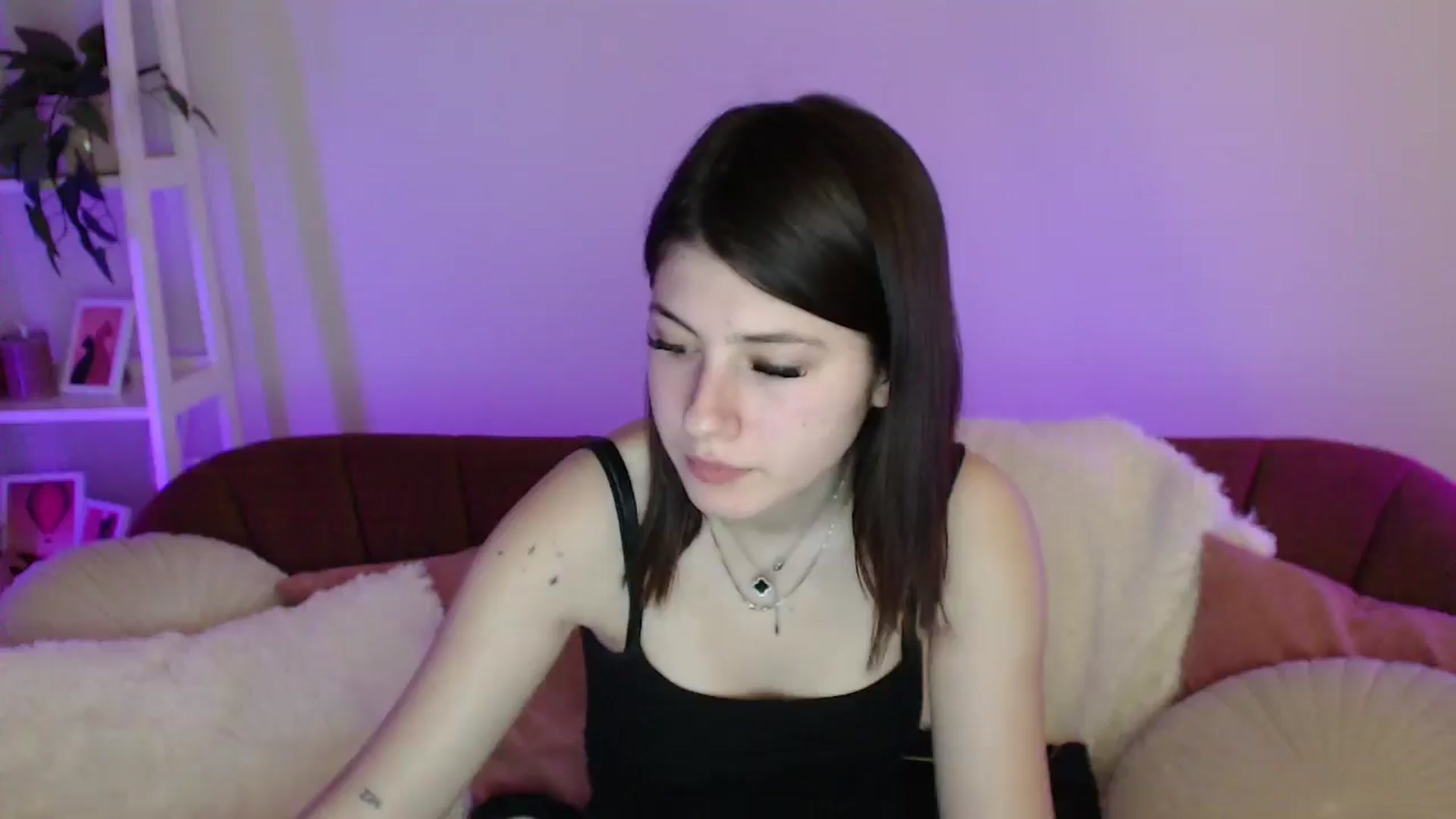 Gallery image thumbnail from AlisaElmers's myfreecams stream on, 03/31/2026, 11:32 image 1 of 20