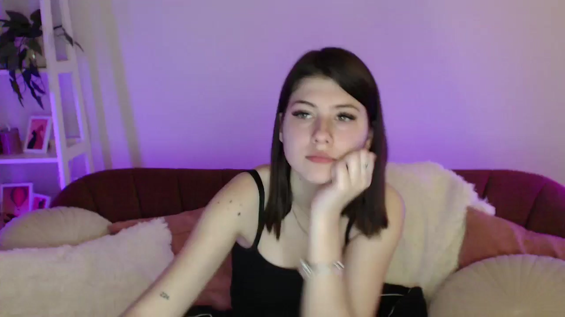 Gallery image thumbnail from AlisaElmers's myfreecams stream on, 03/31/2026, 11:32 image 6 of 20