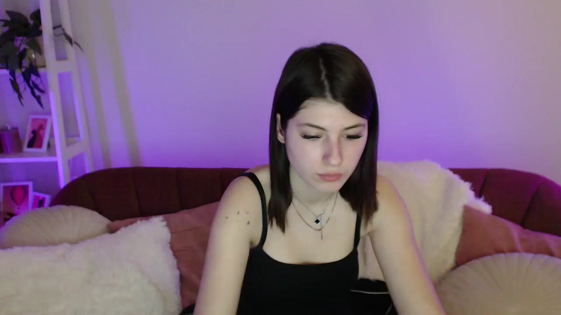 Gallery image thumbnail from AlisaElmers's myfreecams stream on, 03/31/2026, 11:32 image 9 of 20