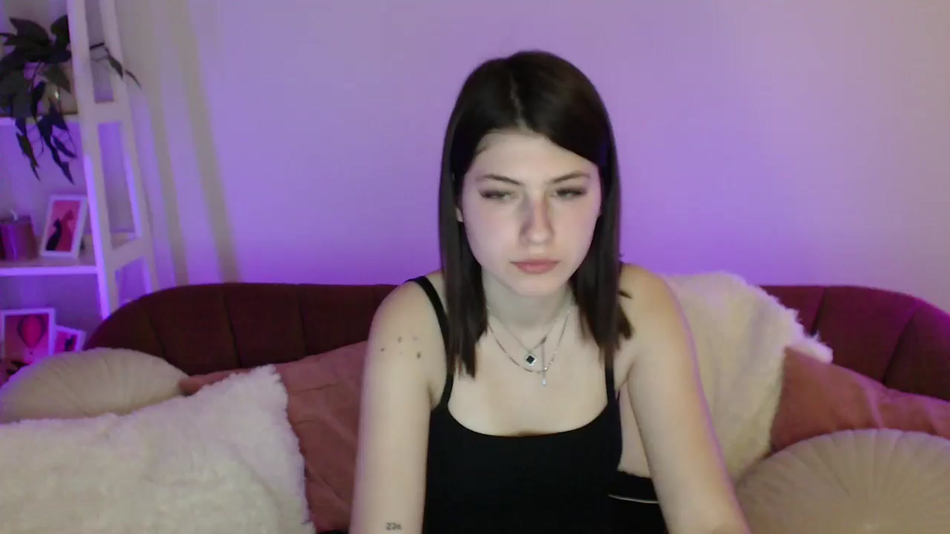 Gallery image thumbnail from AlisaElmers's myfreecams stream on, 03/31/2026, 11:32 image 17 of 20