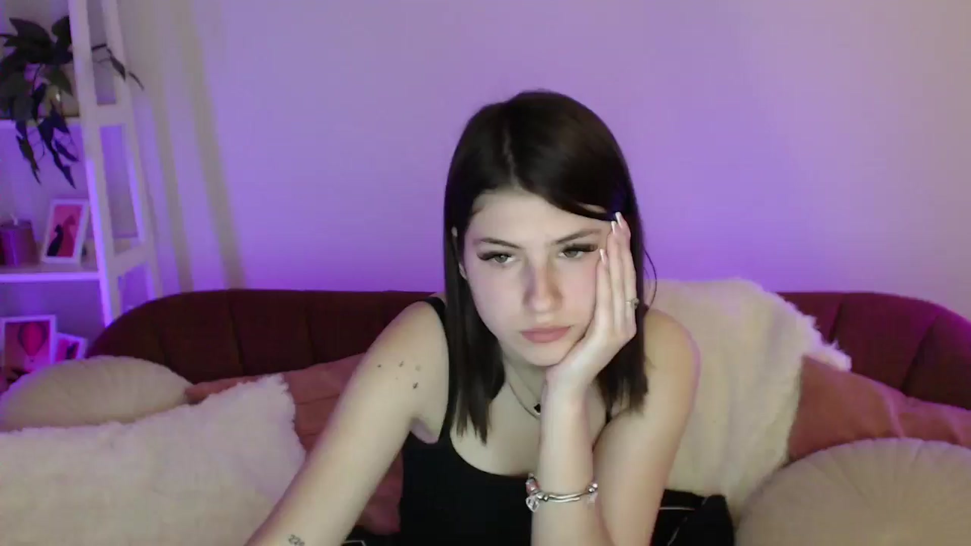 Gallery image thumbnail from AlisaElmers's myfreecams stream on, 03/31/2026, 11:32 image 12 of 20