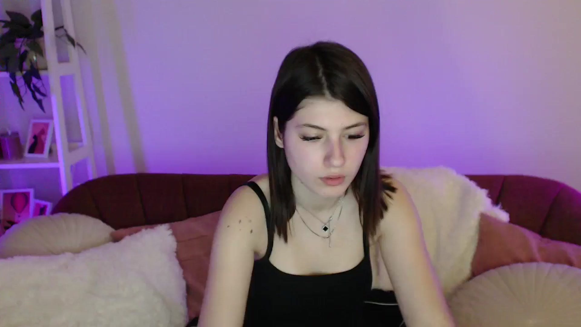 Gallery image thumbnail from AlisaElmers's myfreecams stream on, 03/31/2026, 11:32 image 7 of 20