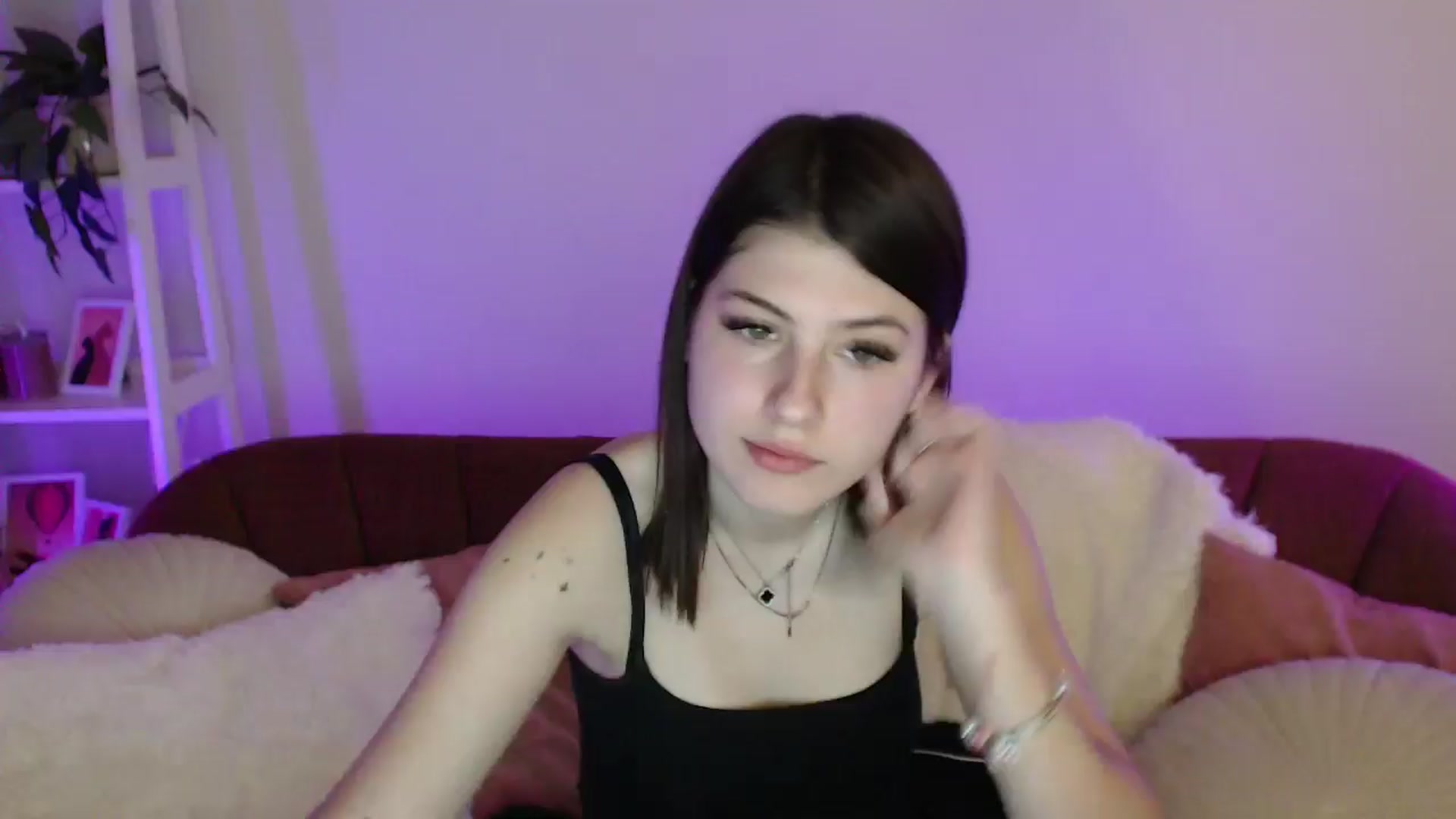 Gallery image thumbnail from AlisaElmers's myfreecams stream on, 03/31/2026, 11:32 image 16 of 20