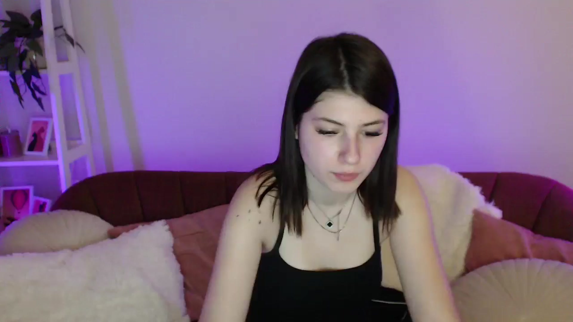 Gallery image thumbnail from AlisaElmers's myfreecams stream on, 03/31/2026, 11:32 image 18 of 20