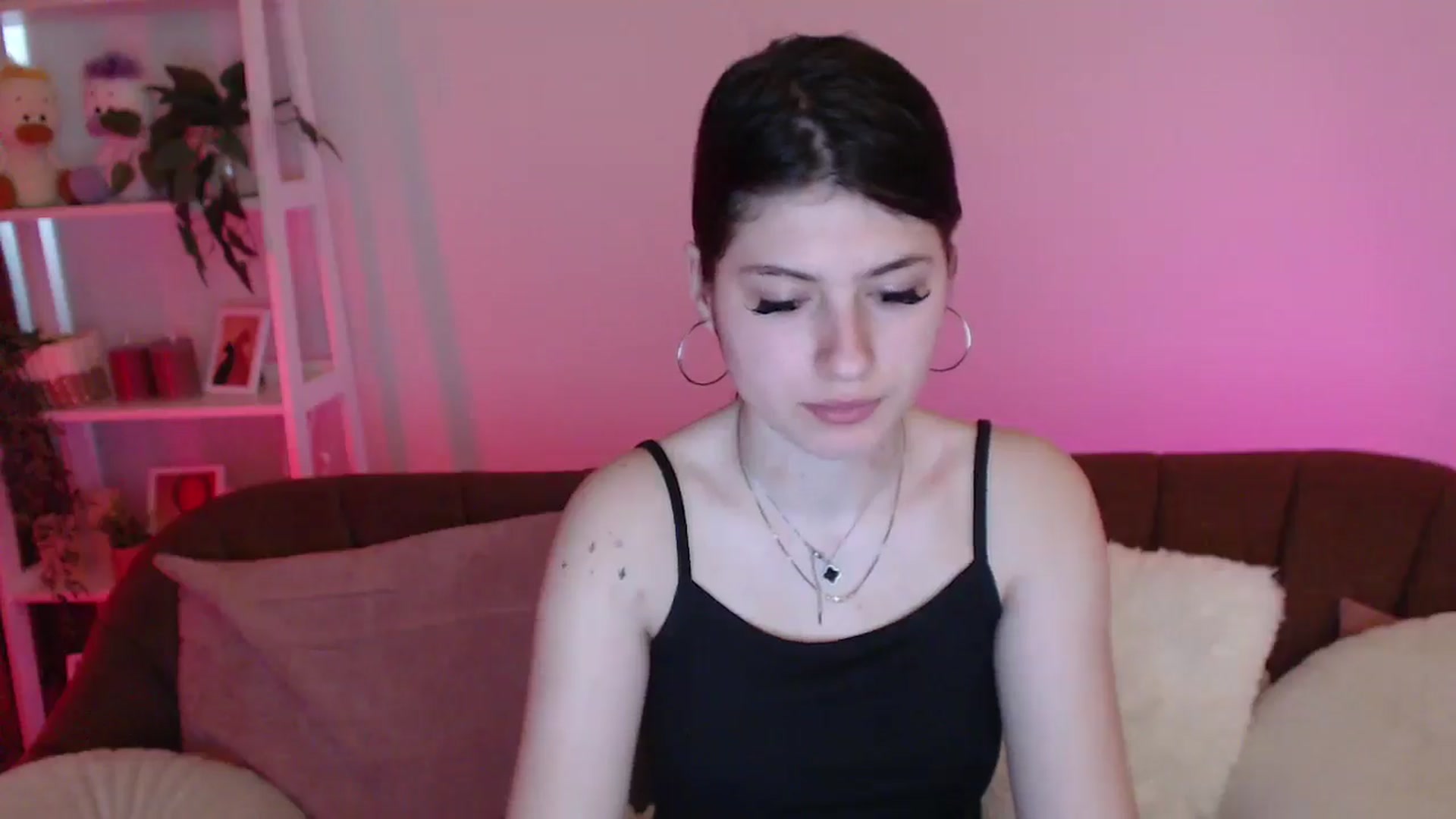 Gallery image thumbnail from AlisaElmers's myfreecams stream on, 04/12/2026, 11:02 image 16 of 20