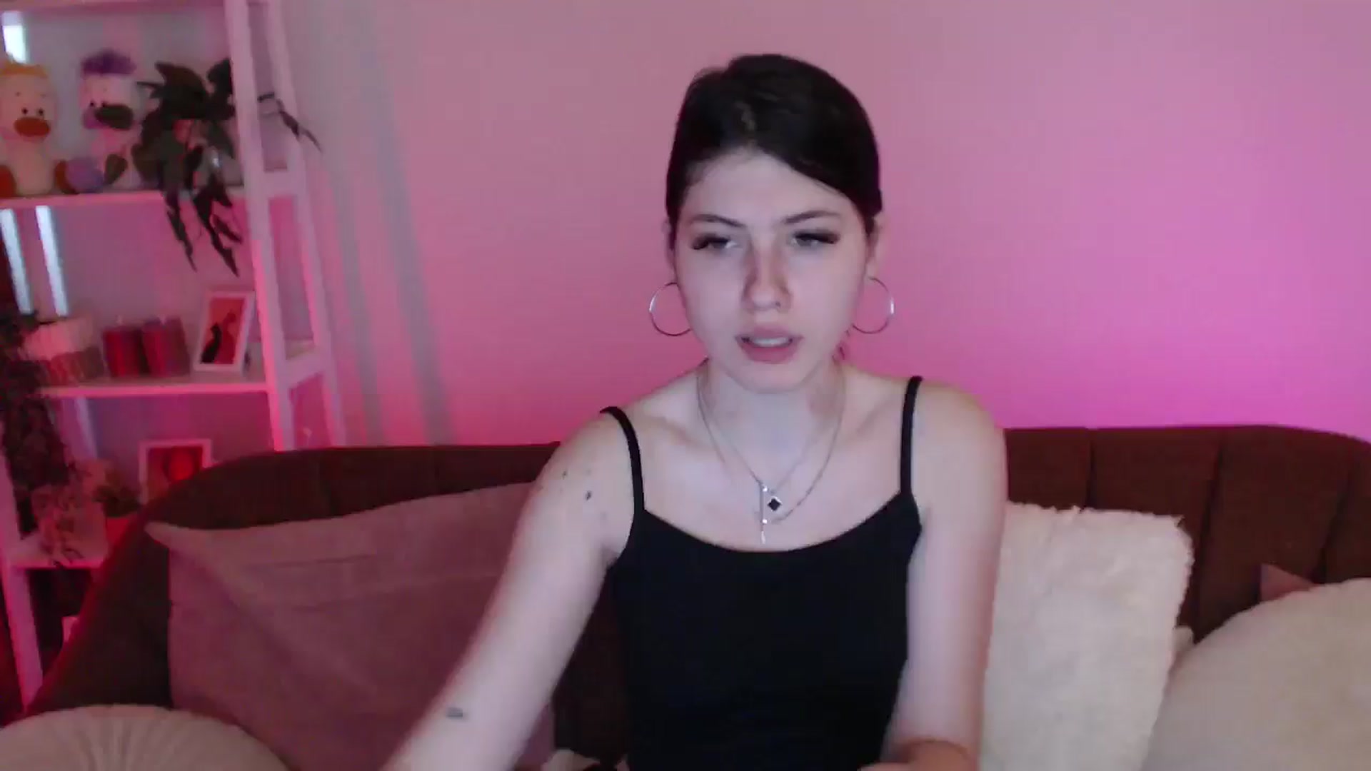 Gallery image thumbnail from AlisaElmers's myfreecams stream on, 04/12/2026, 11:02 image 1 of 20