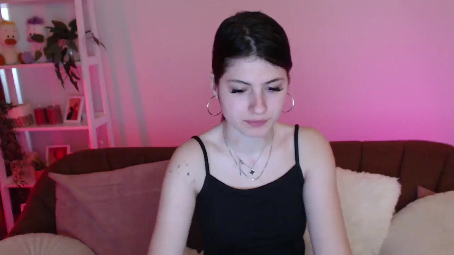 Gallery image thumbnail from AlisaElmers's myfreecams stream on, 04/12/2026, 11:02 image 14 of 20