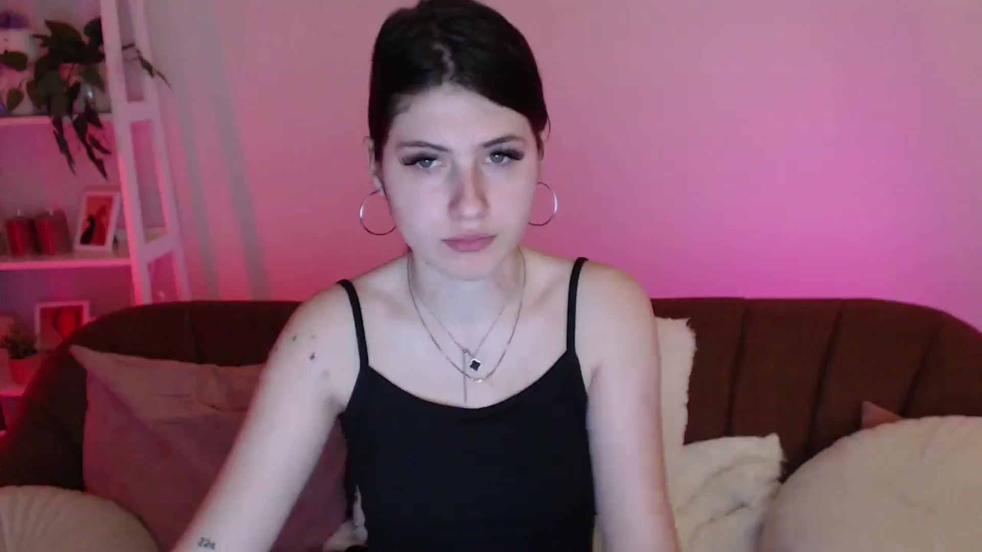 Gallery image thumbnail from AlisaElmers's myfreecams stream on, 04/12/2026, 11:44 image 4 of 20