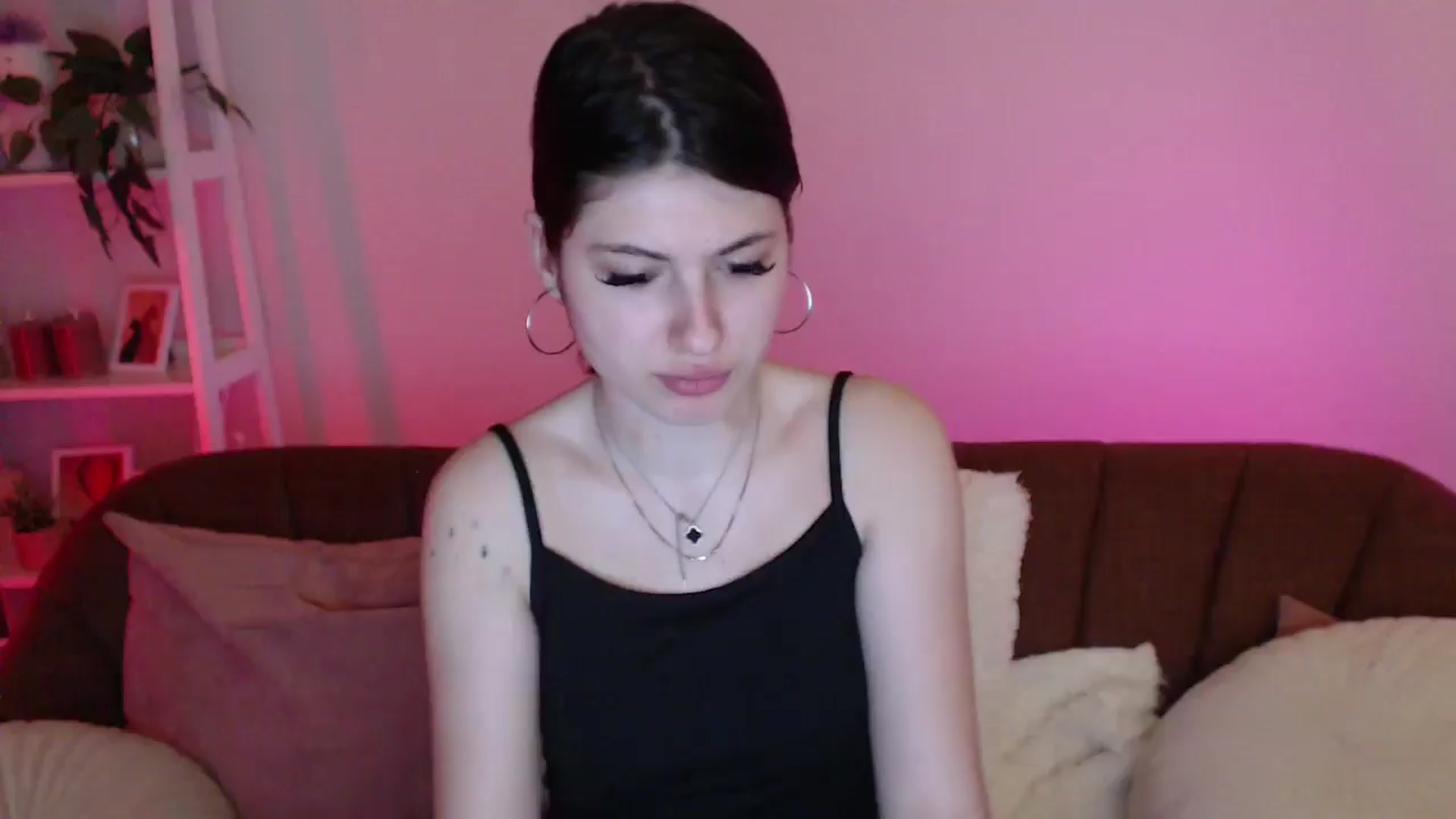 Gallery image thumbnail from AlisaElmers's myfreecams stream on, 04/12/2026, 11:44 image 3 of 20