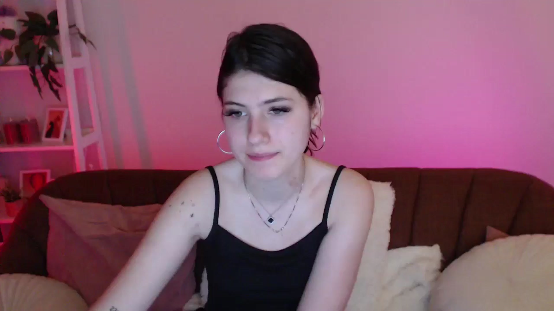 Gallery image thumbnail from AlisaElmers's myfreecams stream on, 04/12/2026, 11:44 image 9 of 20