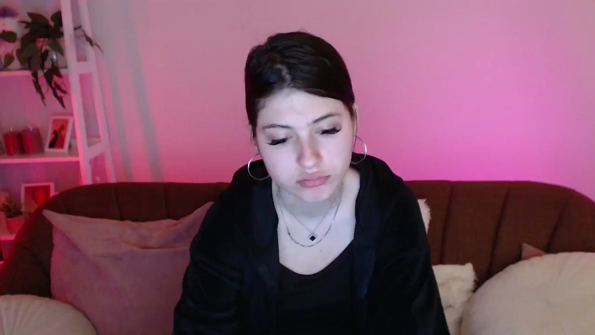 Gallery image thumbnail from AlisaElmers's myfreecams stream on, 04/12/2026, 11:44 image 19 of 20