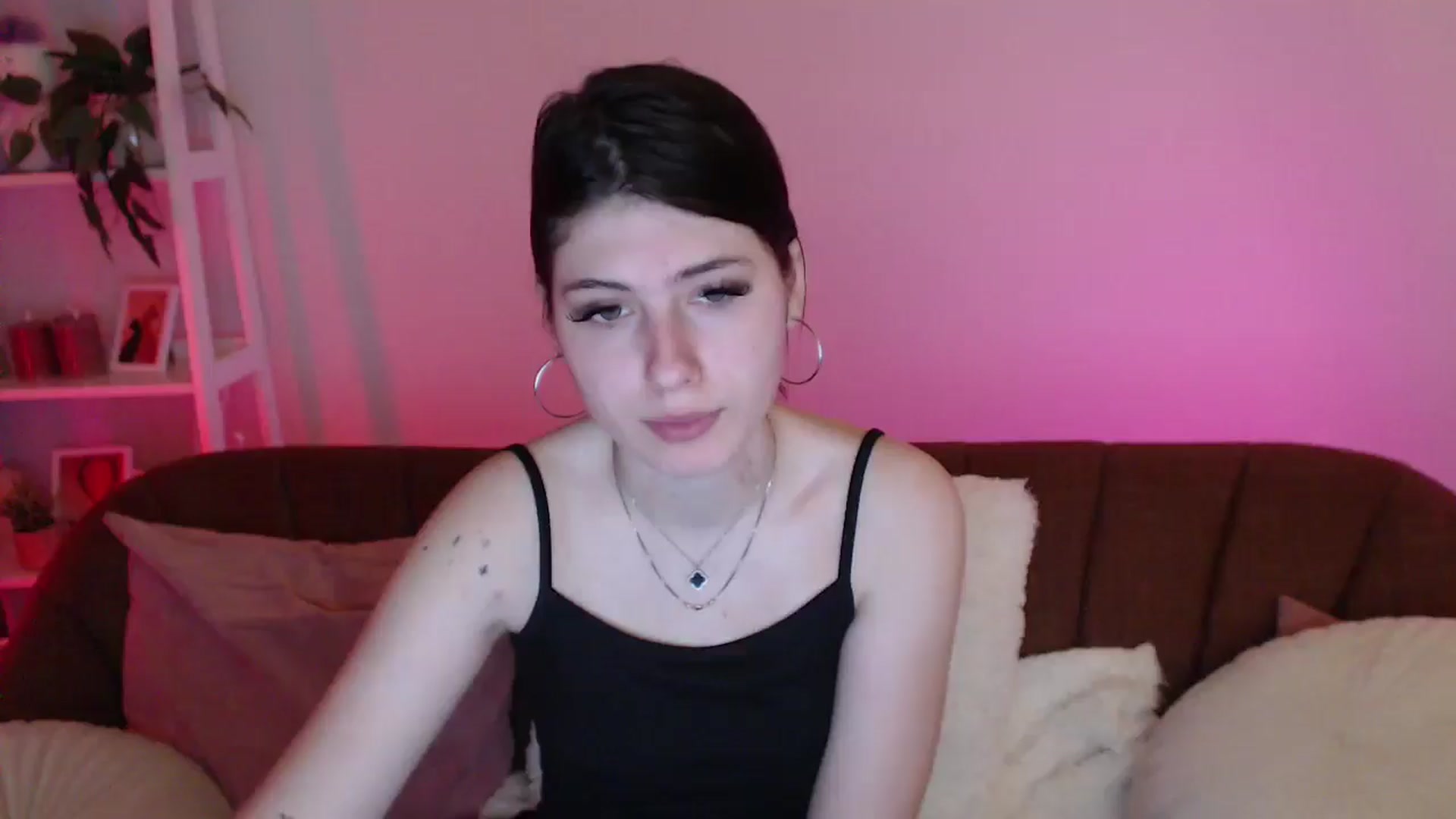 Gallery image thumbnail from AlisaElmers's myfreecams stream on, 04/12/2026, 11:44 image 8 of 20