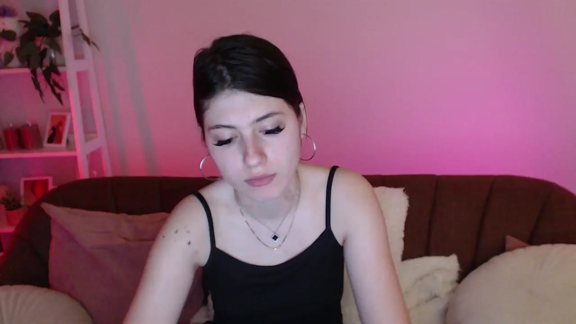 Gallery image thumbnail from AlisaElmers's myfreecams stream on, 04/12/2026, 11:44 image 7 of 20