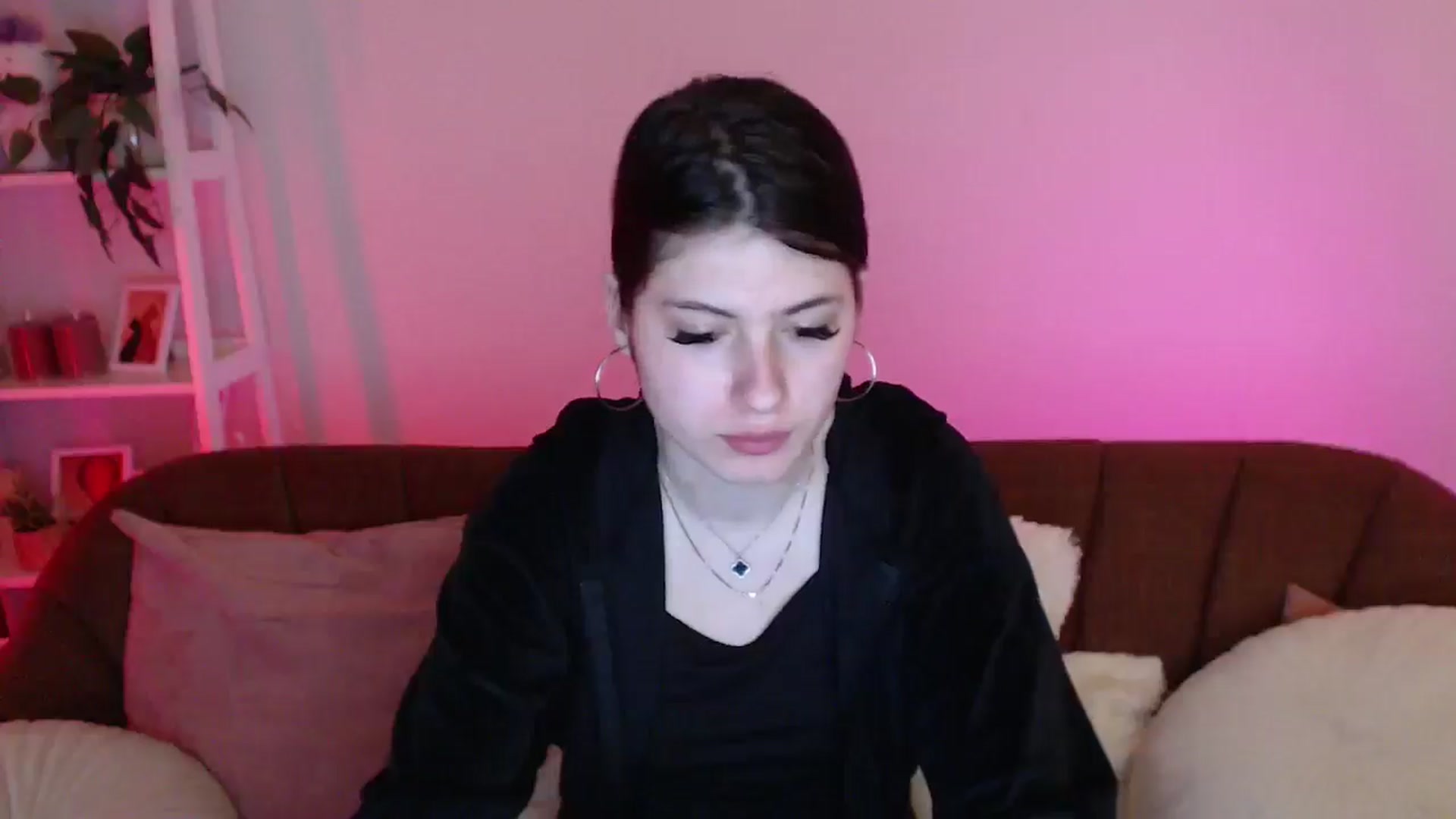 Gallery image thumbnail from AlisaElmers's myfreecams stream on, 04/12/2026, 12:50 image 8 of 20