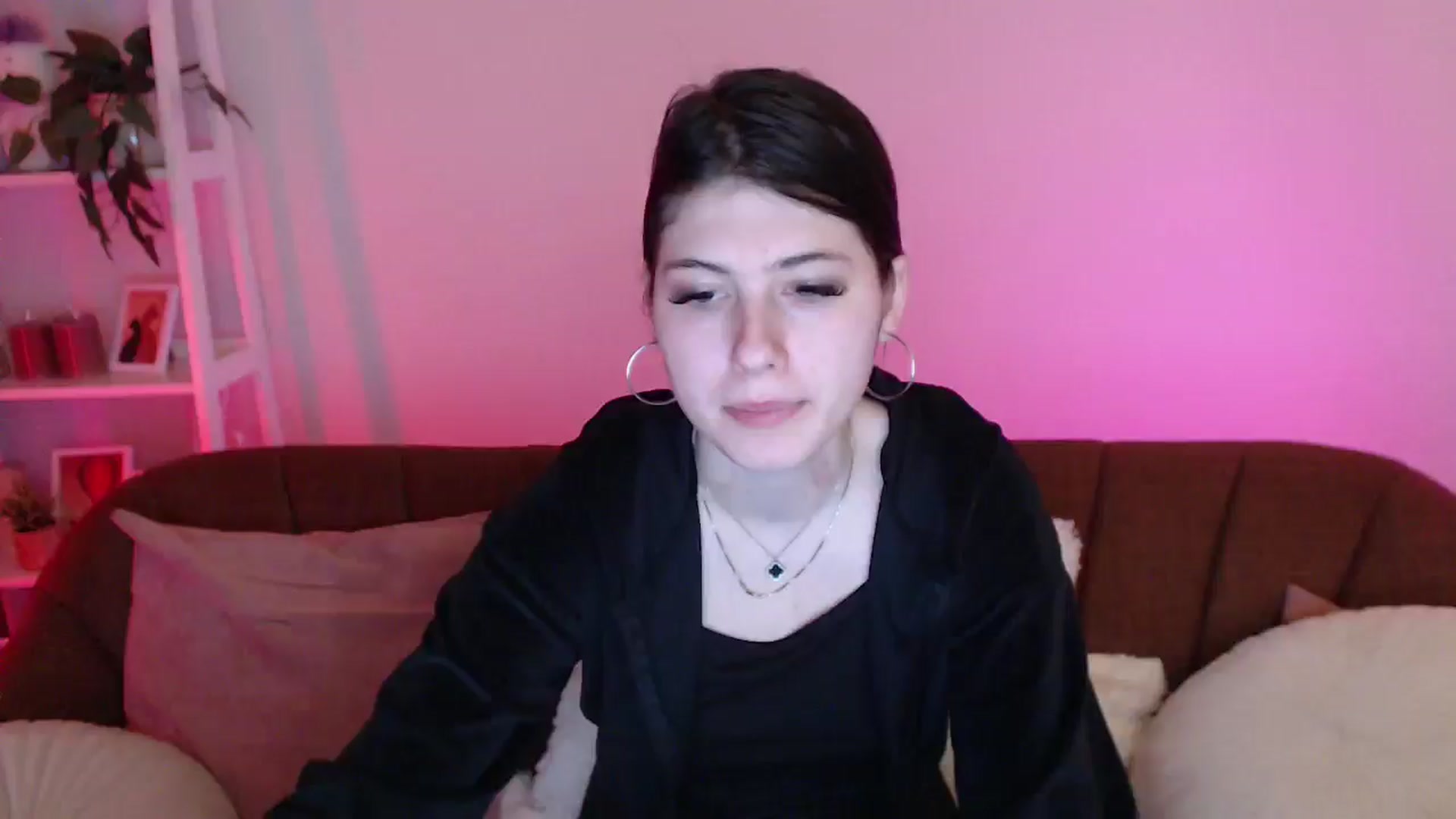 Gallery image thumbnail from AlisaElmers's myfreecams stream on, 04/12/2026, 12:50 image 3 of 20