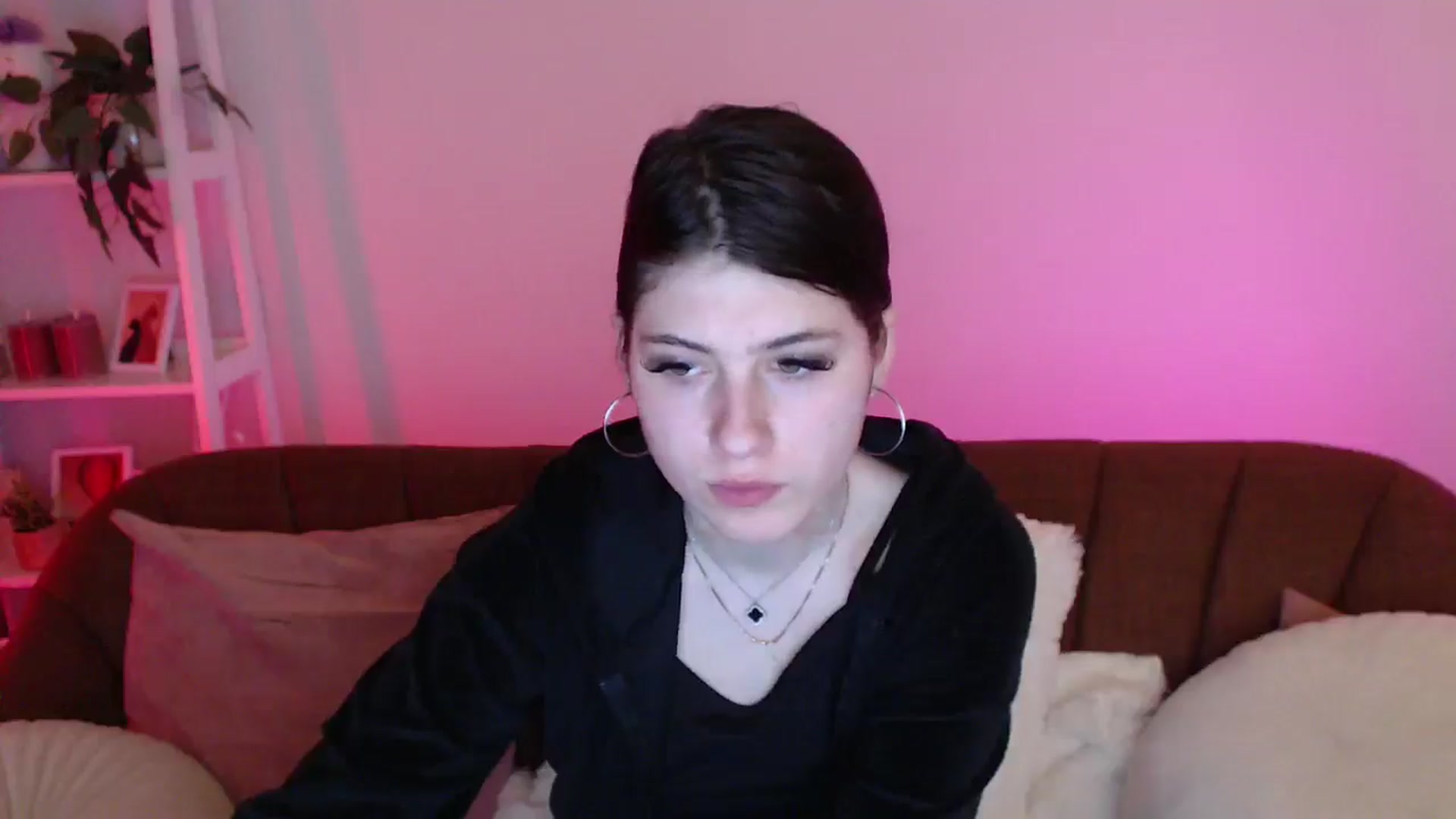 Gallery image thumbnail from AlisaElmers's myfreecams stream on, 04/12/2026, 12:50 image 18 of 20