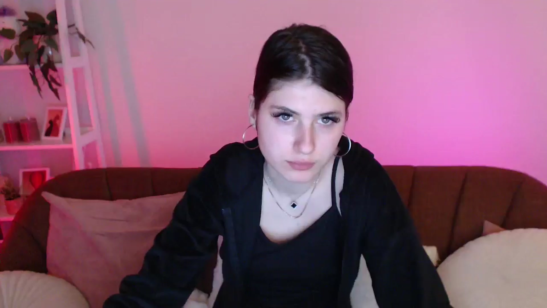 Gallery image thumbnail from AlisaElmers's myfreecams stream on, 04/12/2026, 12:50 image 20 of 20