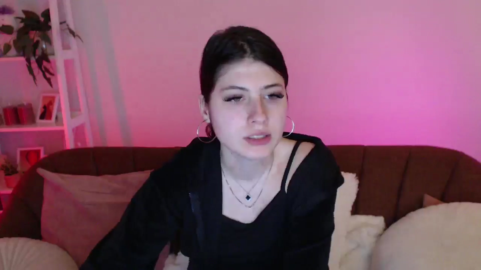 Gallery image thumbnail from AlisaElmers's myfreecams stream on, 04/12/2026, 12:50 image 14 of 20