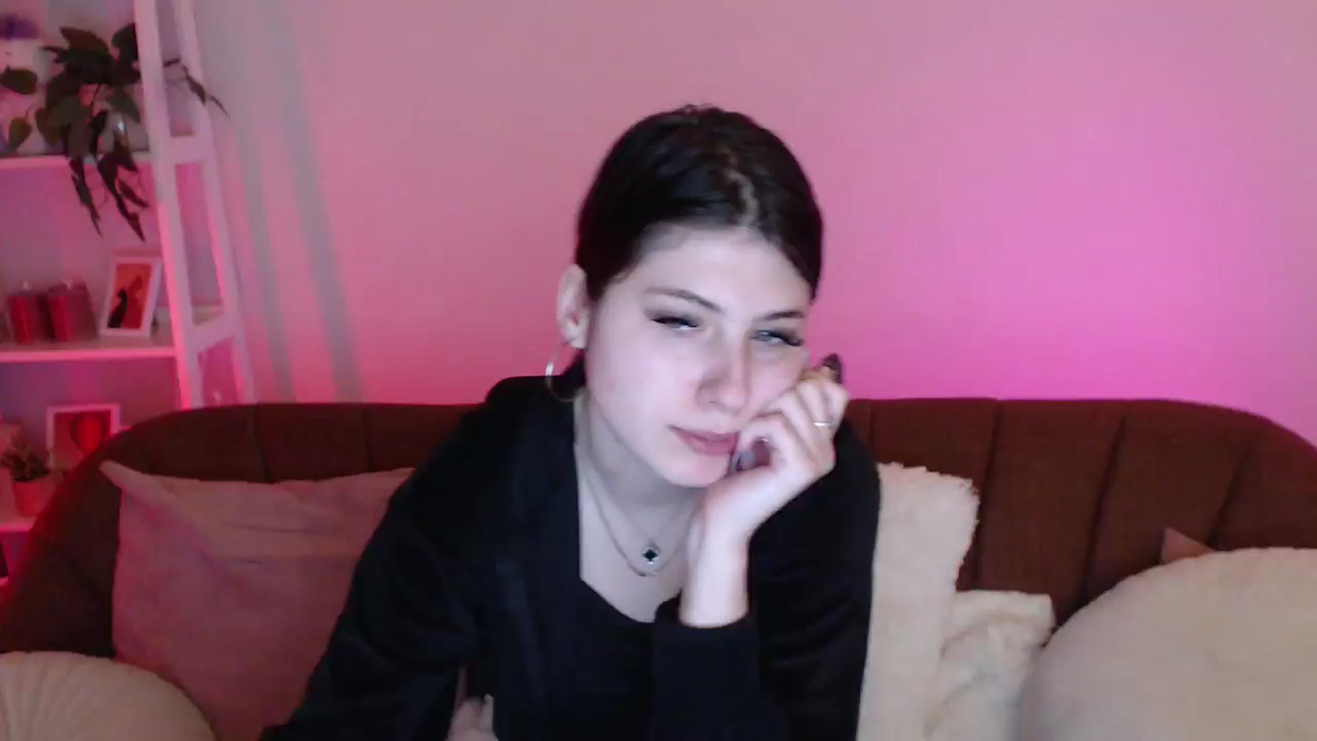 Gallery image thumbnail from AlisaElmers's myfreecams stream on, 04/12/2026, 12:50 image 7 of 20