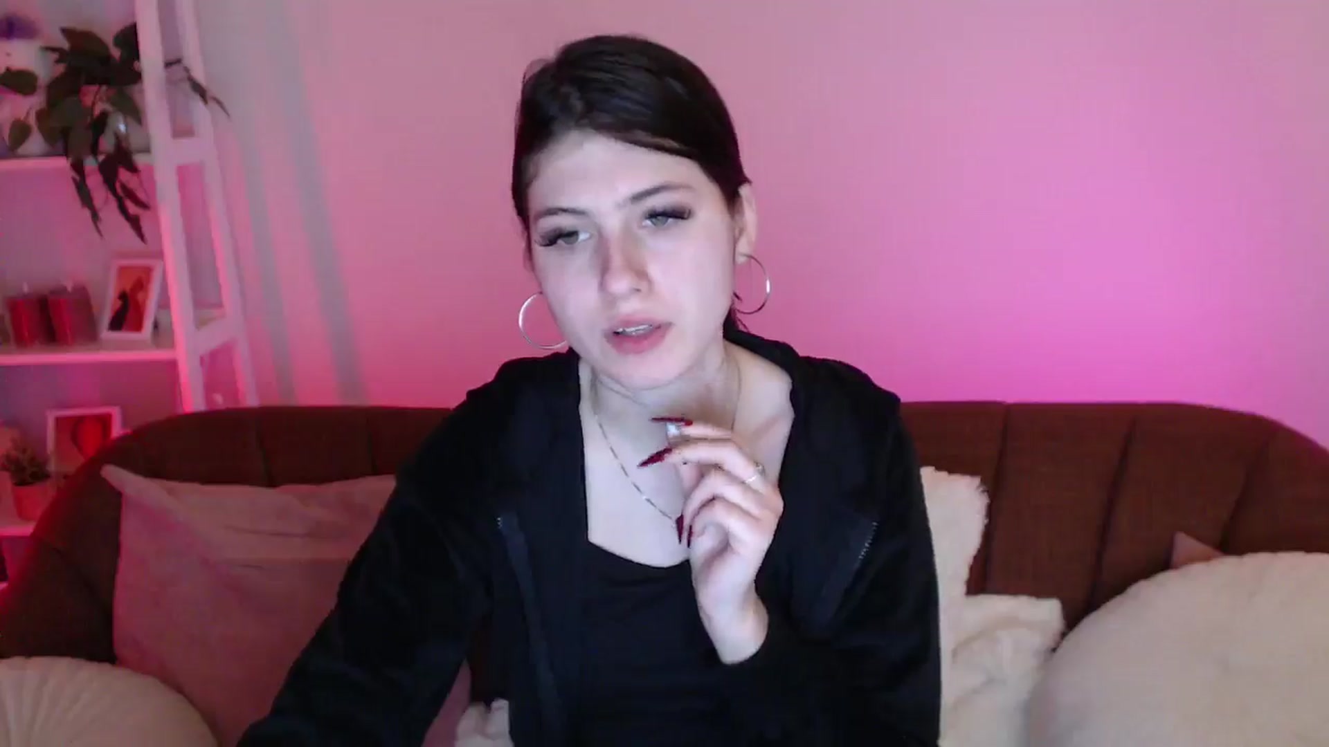 Gallery image thumbnail from AlisaElmers's myfreecams stream on, 04/12/2026, 12:50 image 10 of 20