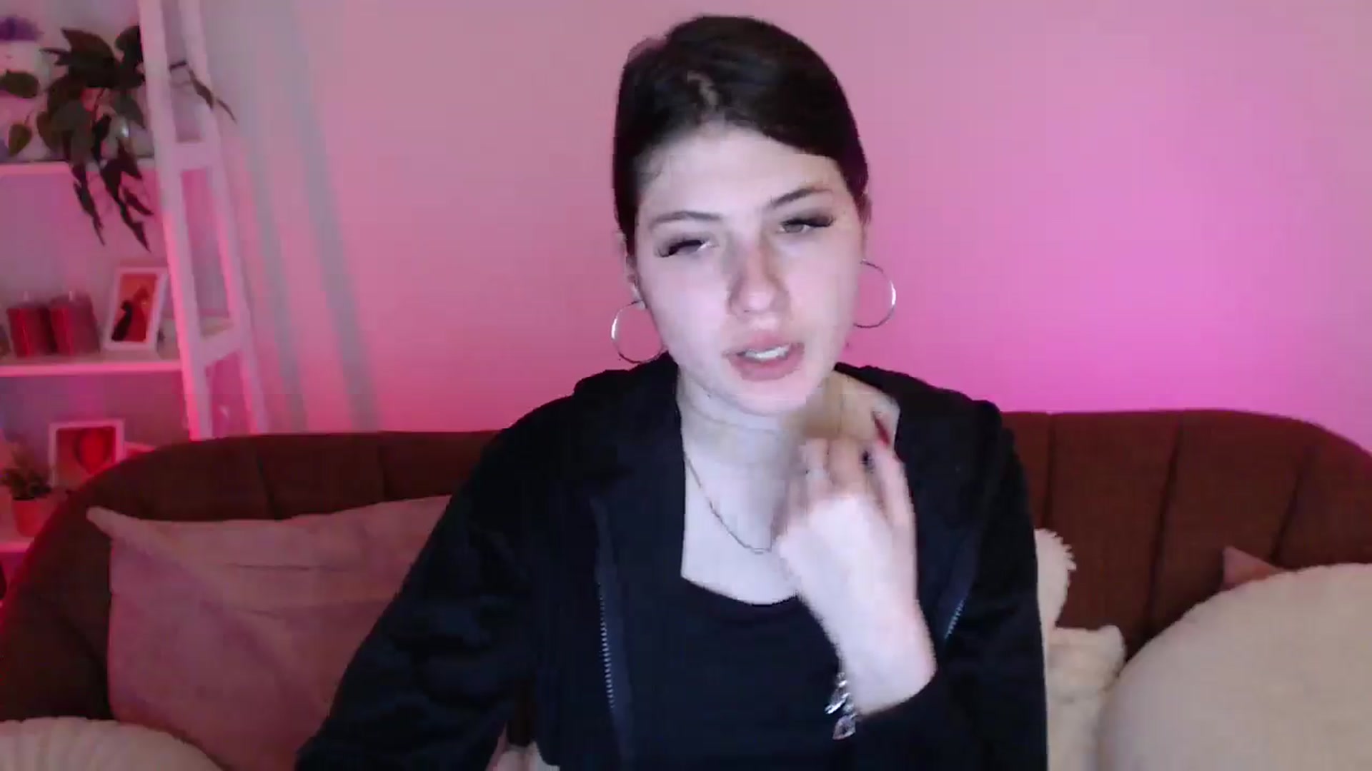 Gallery image thumbnail from AlisaElmers's myfreecams stream on, 04/12/2026, 13:47 image 19 of 20