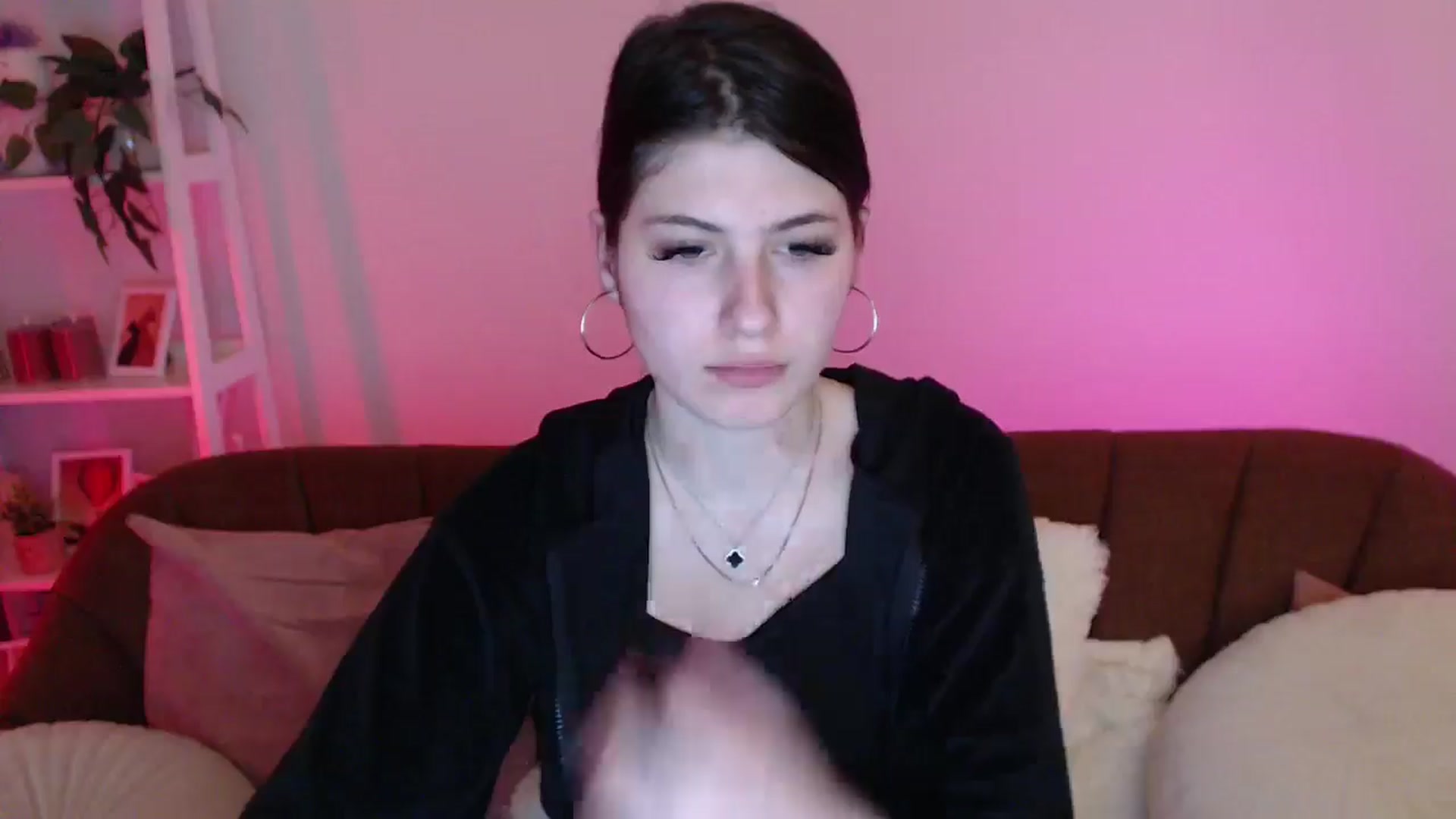 Gallery image thumbnail from AlisaElmers's myfreecams stream on, 04/12/2026, 13:47 image 12 of 20