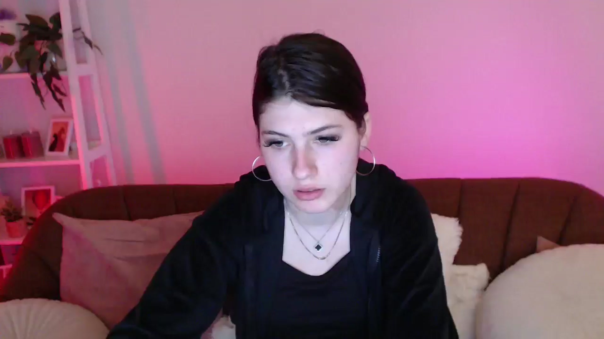 Gallery image thumbnail from AlisaElmers's myfreecams stream on, 04/12/2026, 13:47 image 8 of 20
