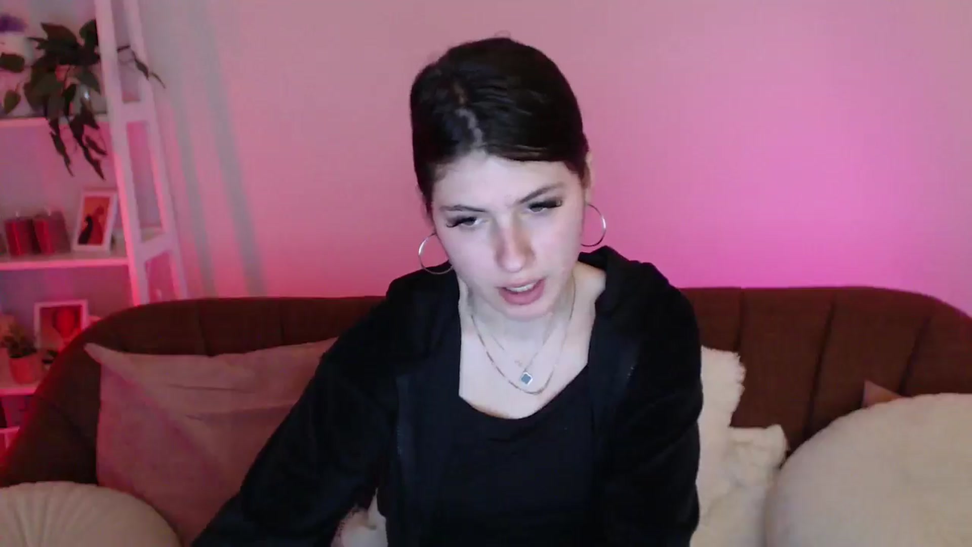 Gallery image thumbnail from AlisaElmers's myfreecams stream on, 04/12/2026, 13:47 image 2 of 20