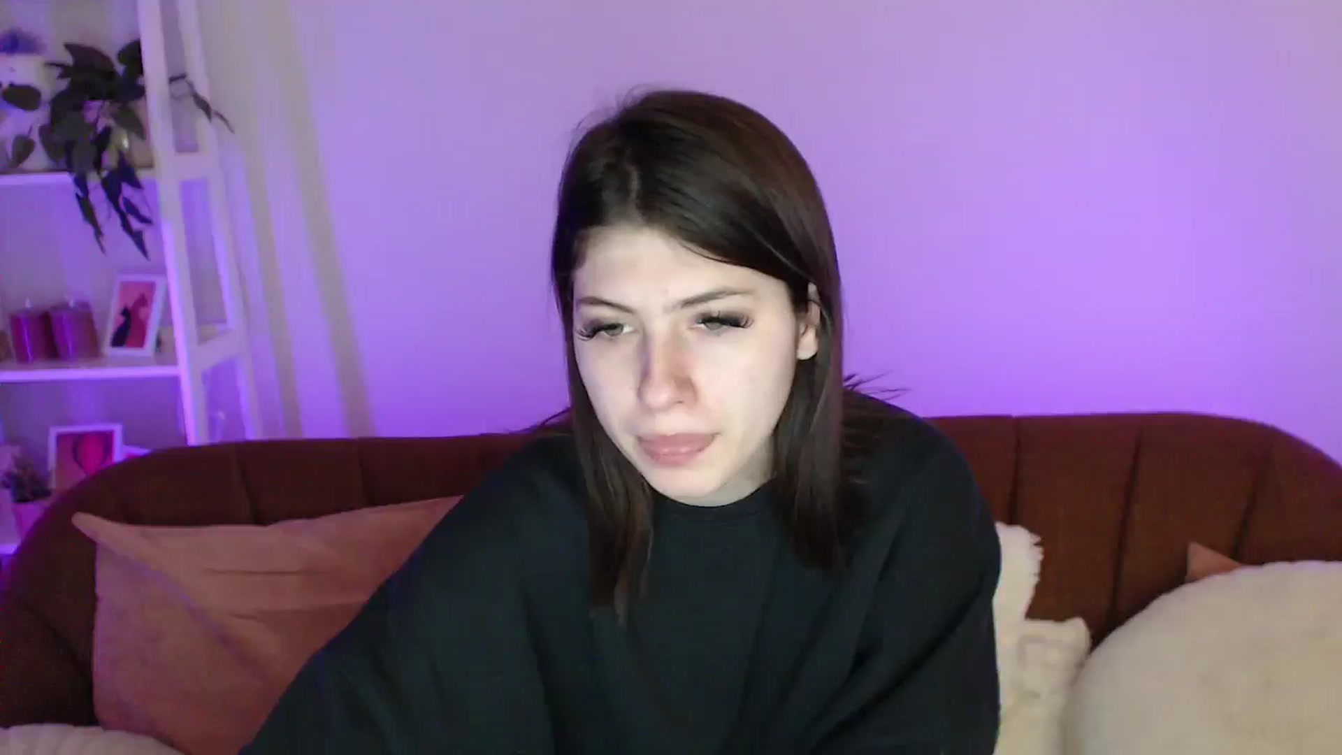 Gallery image thumbnail from AlisaElmers's myfreecams stream on, 04/13/2026, 09:47 image 15 of 20